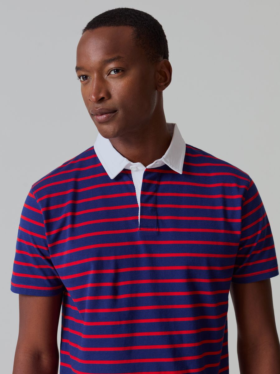 Striped polo shirt with contrasting collar_1