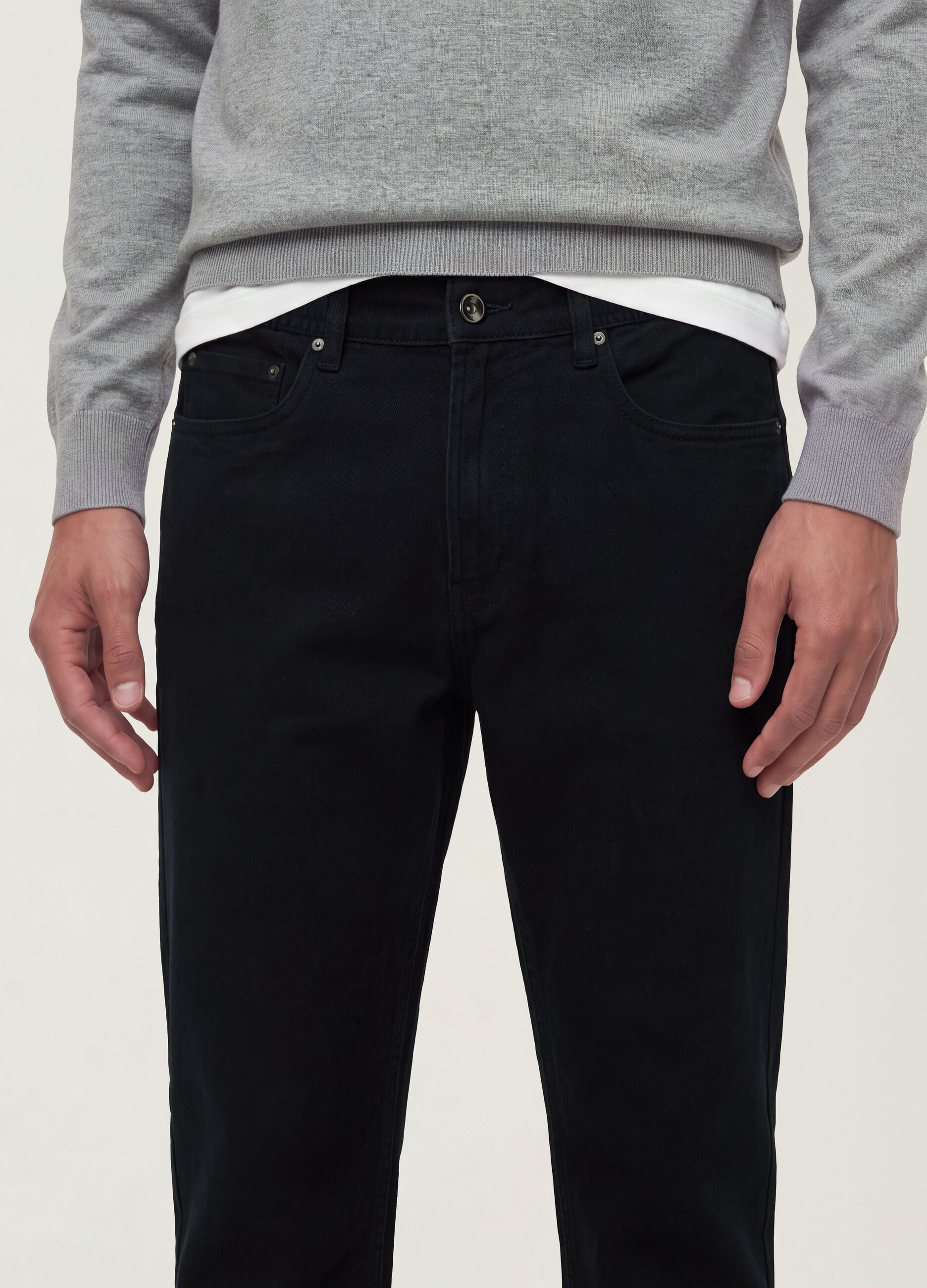 Black straight-leg trousers in stretch cotton twill