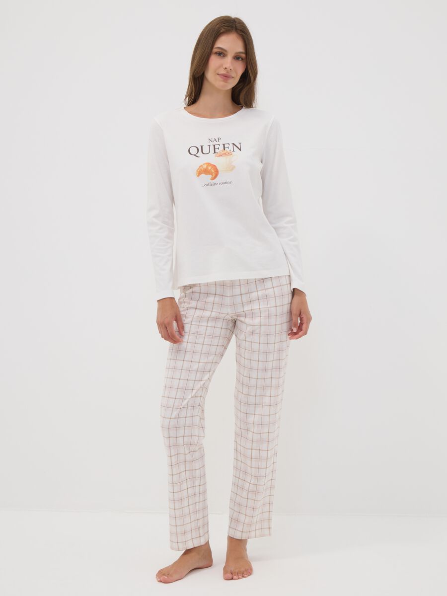 White organic cotton pyjamas with &ldquo;Nap Queen&rdquo; print_1