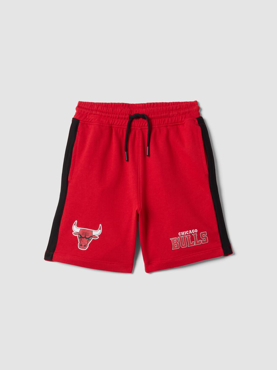 Kids&rsquo; pure cotton red shorts with Chicago Bulls print_0