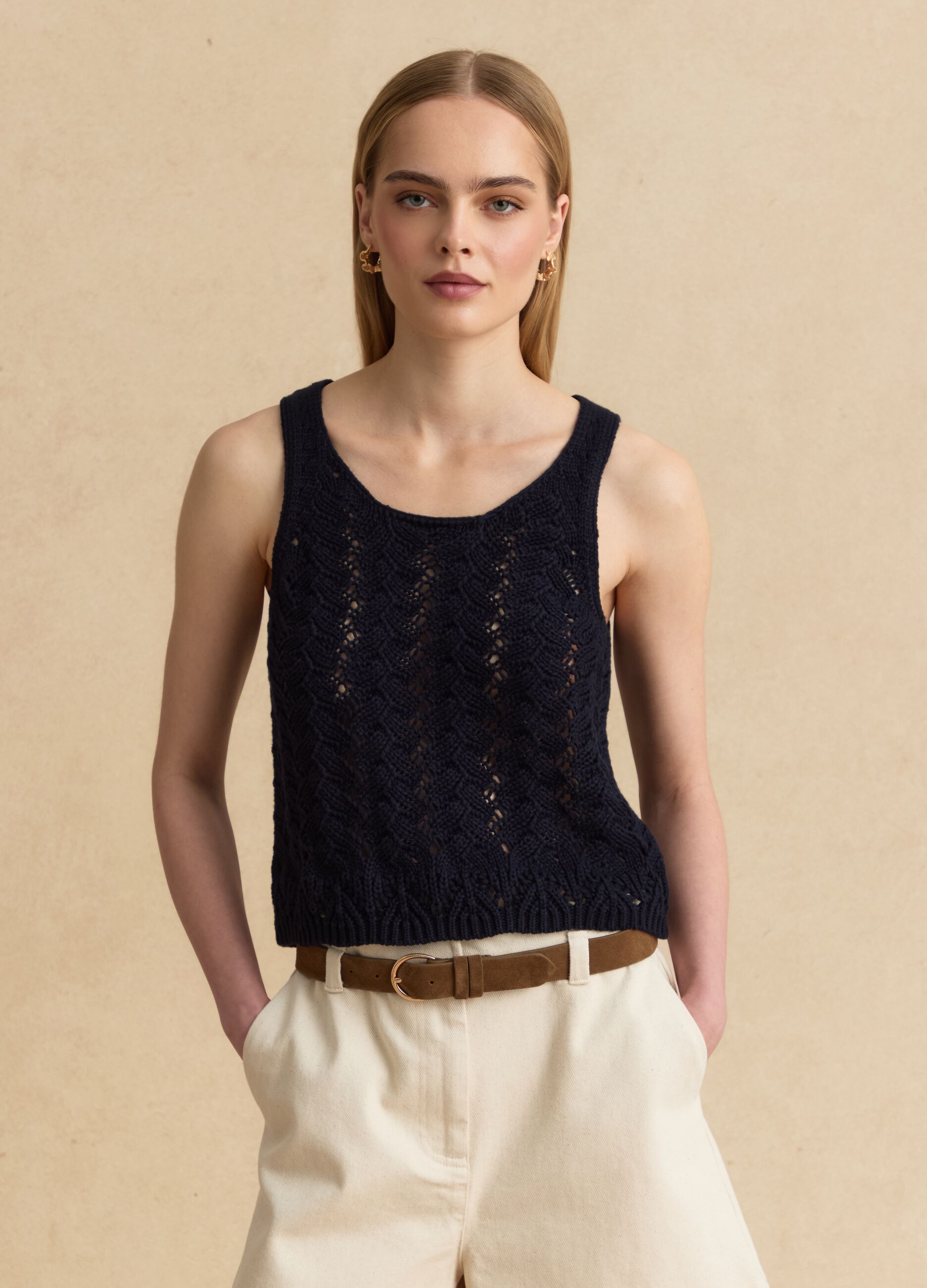 Blaues Tanktop aus reinem Baumwoll-Crochet