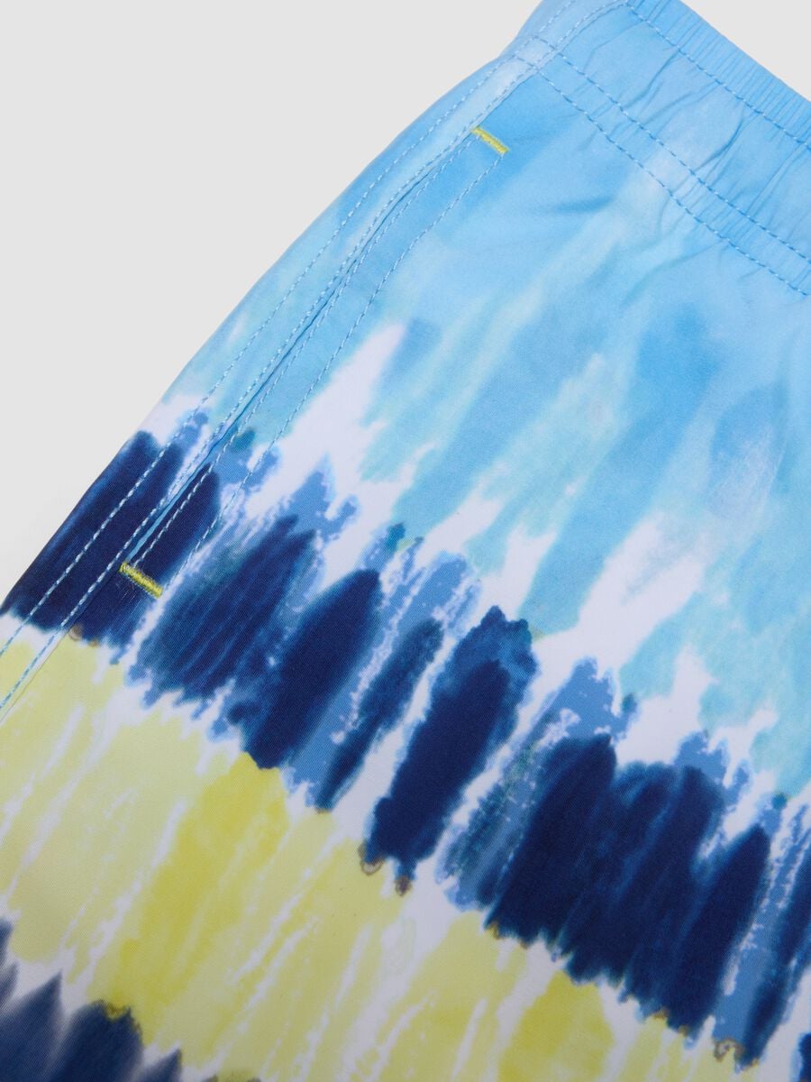 Blue tie-dye swim shorts with drawstring_3