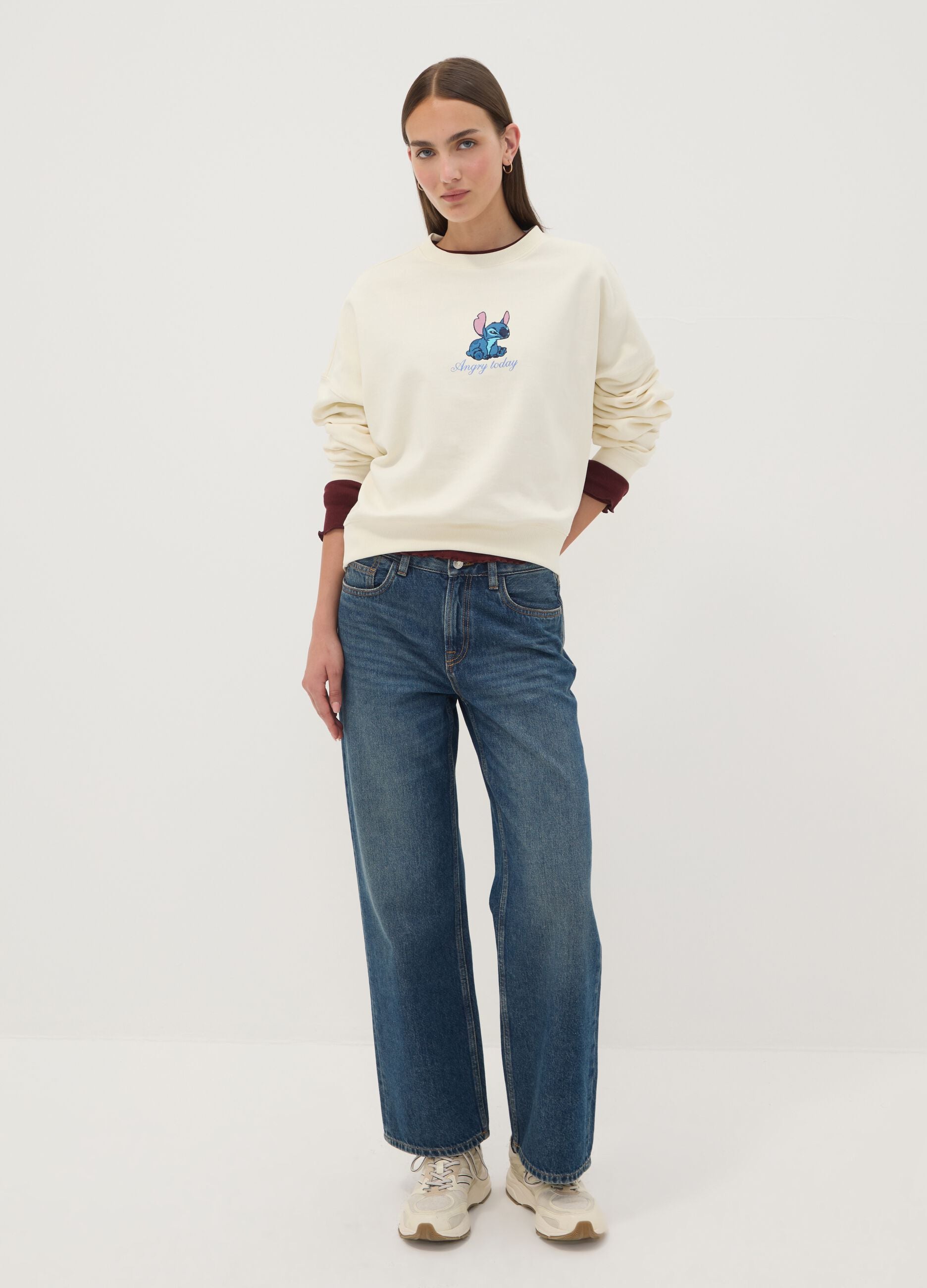 Sweatshirt bege em algod&atilde;o puro com estampado Stitch
