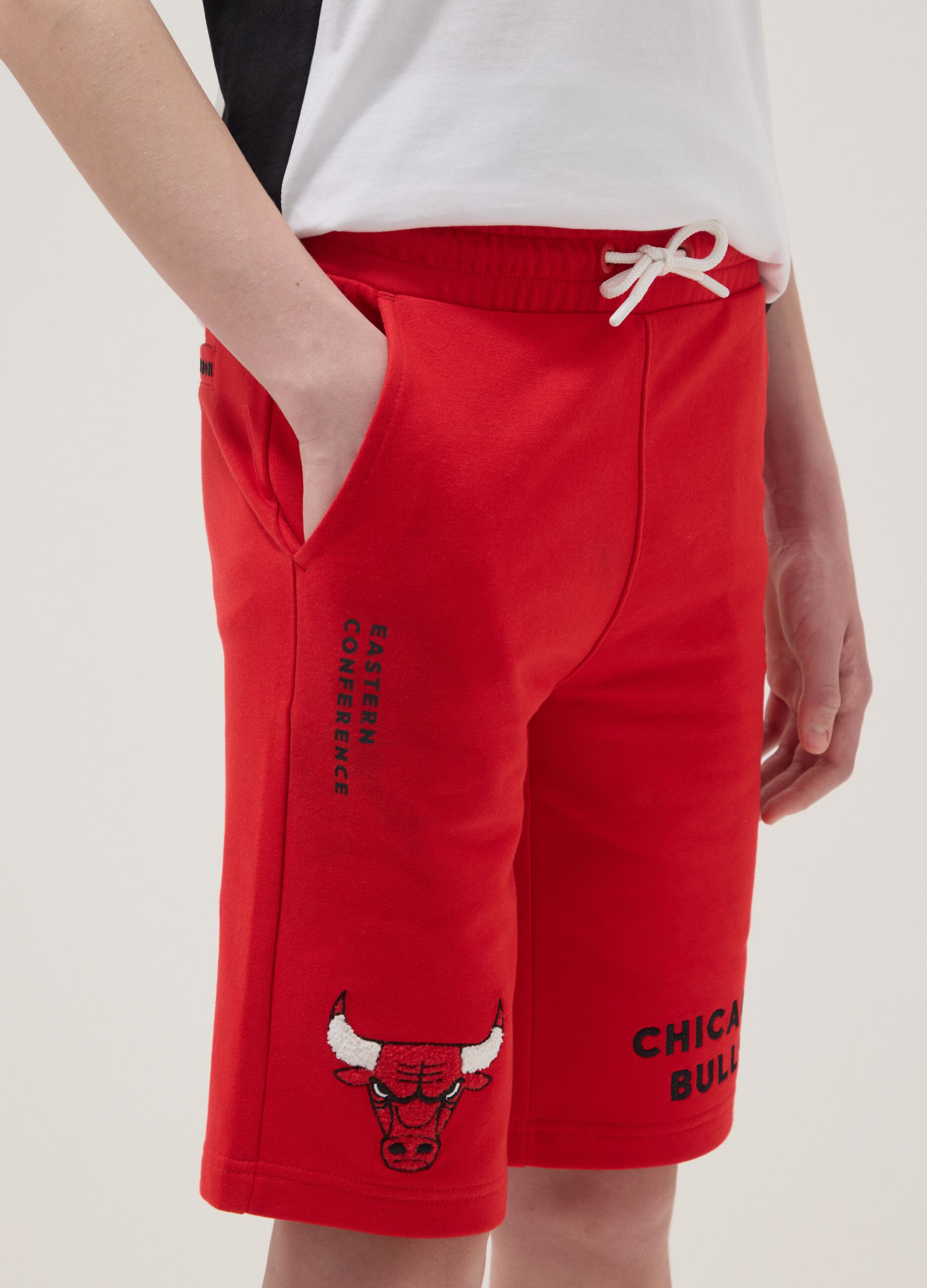 Regular-fit red cotton-blend shorts