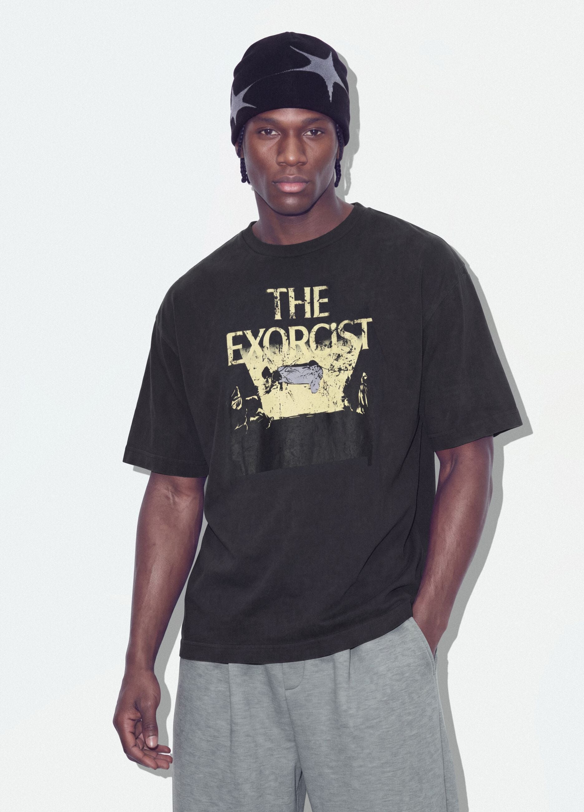 &Gamma;&kappa;&rho;&iota; cropped T-shirt &alpha;&pi;ό 100% &beta;&alpha;&mu;&beta;ά&kappa;&iota; &mu;&epsilon; &tau;ύ&pi;&omega;&mu;&alpha; "The Exorcist", &kappa;&alpha;&nu;&omicron;&nu;&iota;&kappa;ή &epsilon;&phi;&alpha;&rho;&mu;&omicron;&gamma;ή