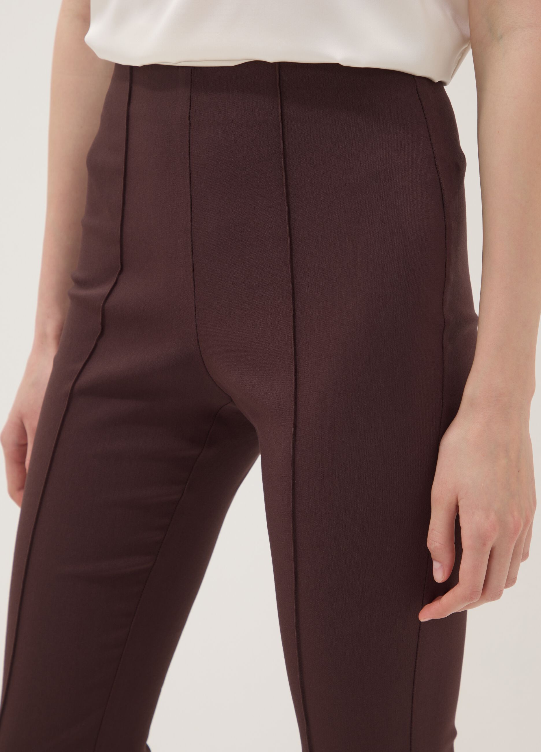 Braune Schlagleggings aus Stretch-Viskose