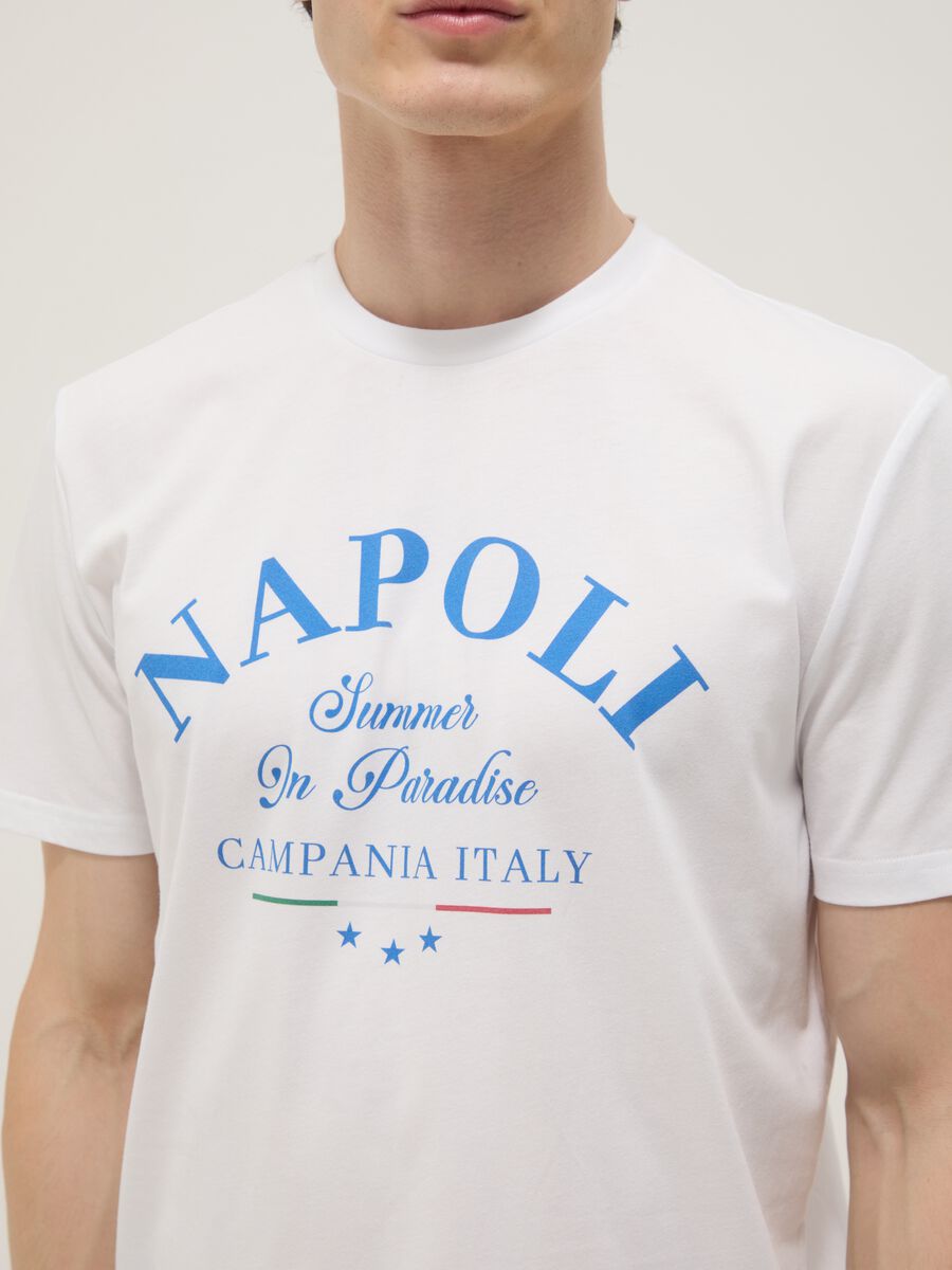 Wei&szlig;es T-Shirt aus reiner Baumwolle mit Print, Regular Fit_3