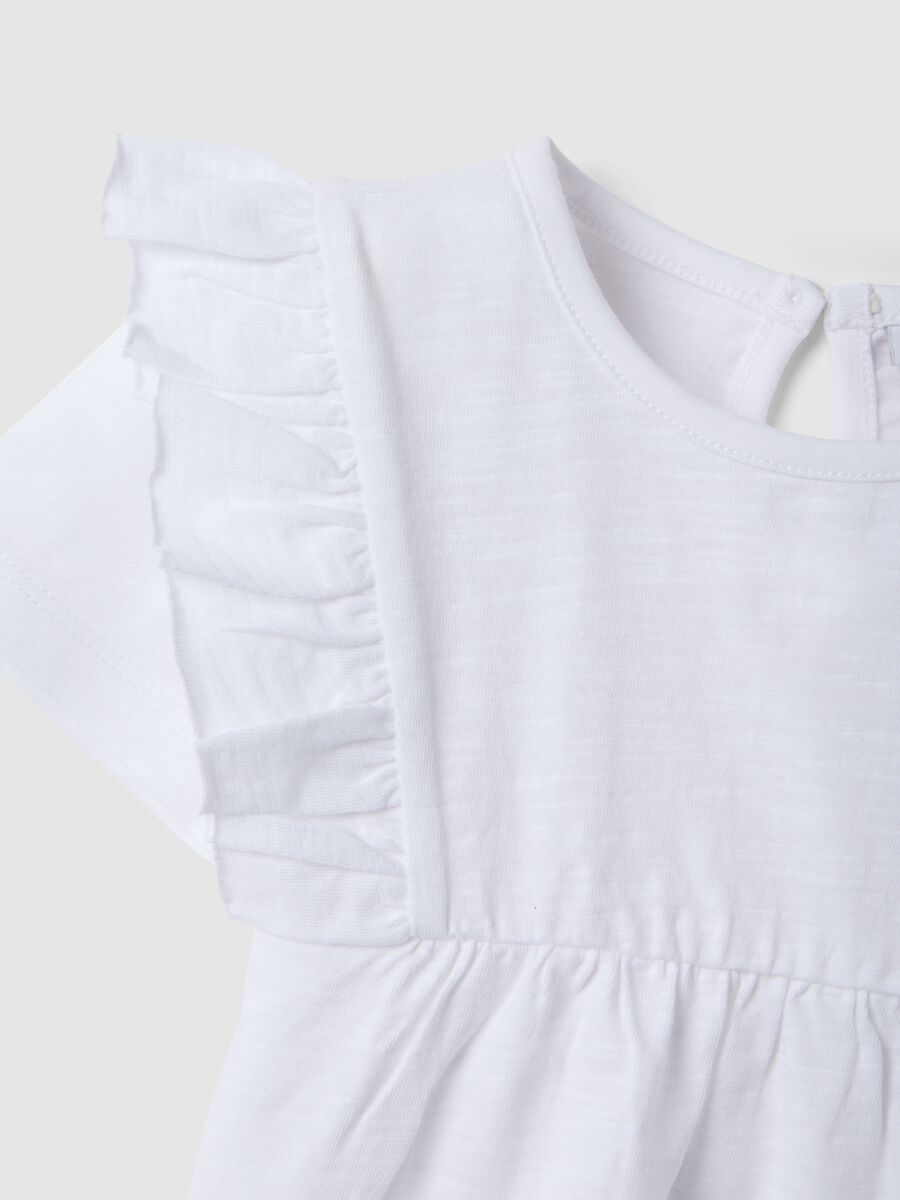 Girls&rsquo; white pure cotton T-shirt, regular fit, with ruffle sleeves_3