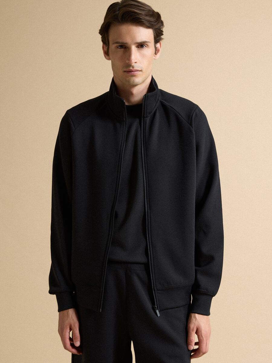 Full-zip nera con colletto in tessuto elasticizzato Easy Dry regular fit_2