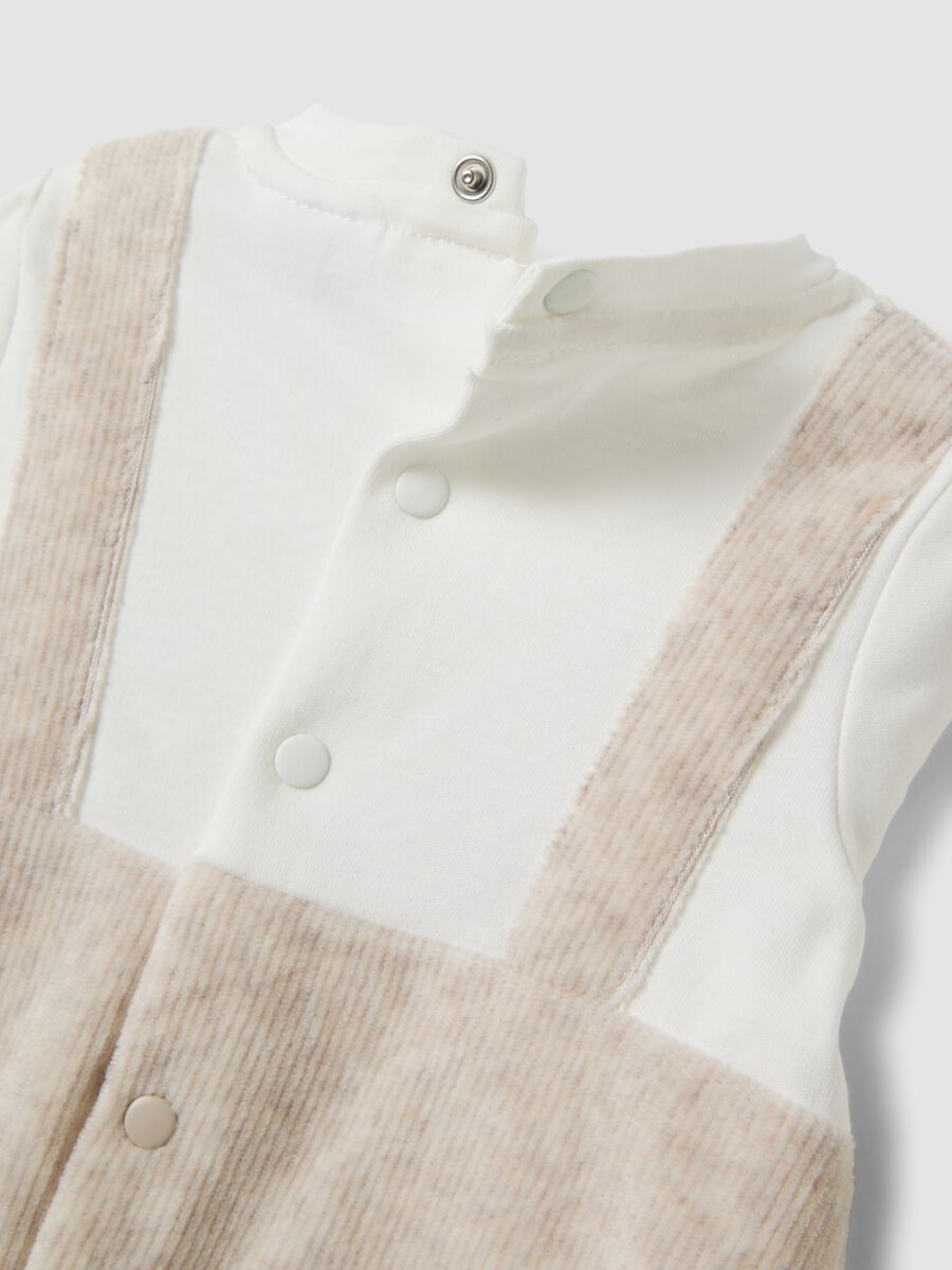 Babygrow bege em mistura de algod&atilde;o org&acirc;nico com pezinhos_2