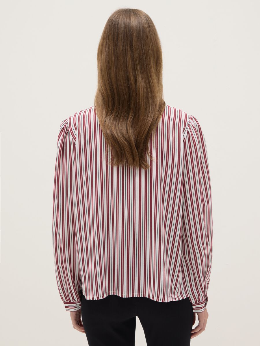 Normale rote gestreifte Hemd aus reiner Viskose_2
