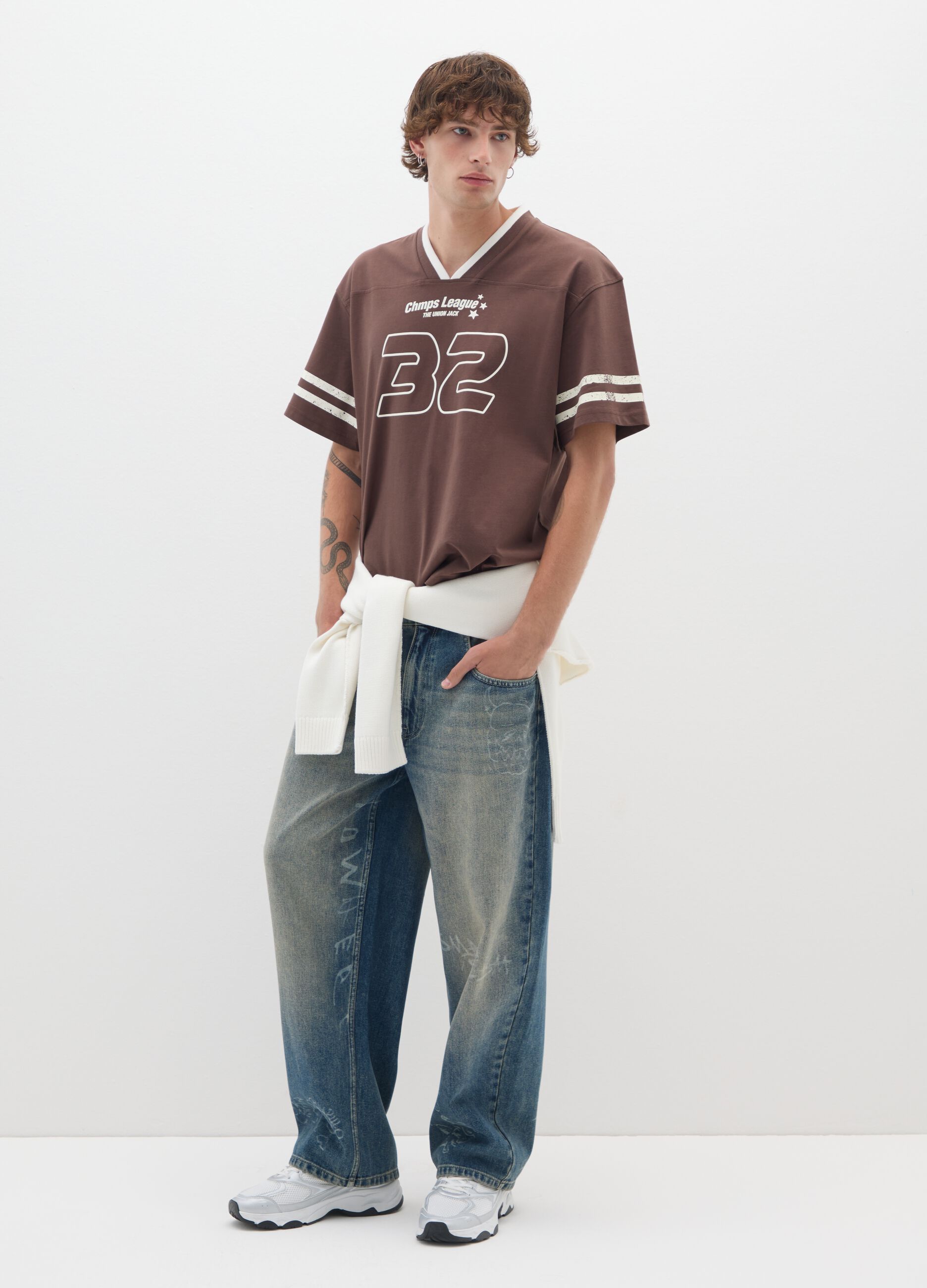 &Mu;&pi;&lambda;&epsilon; &tau;&zeta;&iota;&nu; &chi;&alpha;&mu;&eta;&lambda;&omicron;ύ ύ&psi;&omicron;&upsilon;&sigmaf; &alpha;&pi;ό &kappa;&alpha;&theta;&alpha;&rho;ό &beta;&alpha;&mu;&beta;&alpha;&kappa;&epsilon;&rho;ό &nu;&tau;&epsilon;&nu;ί&mu;