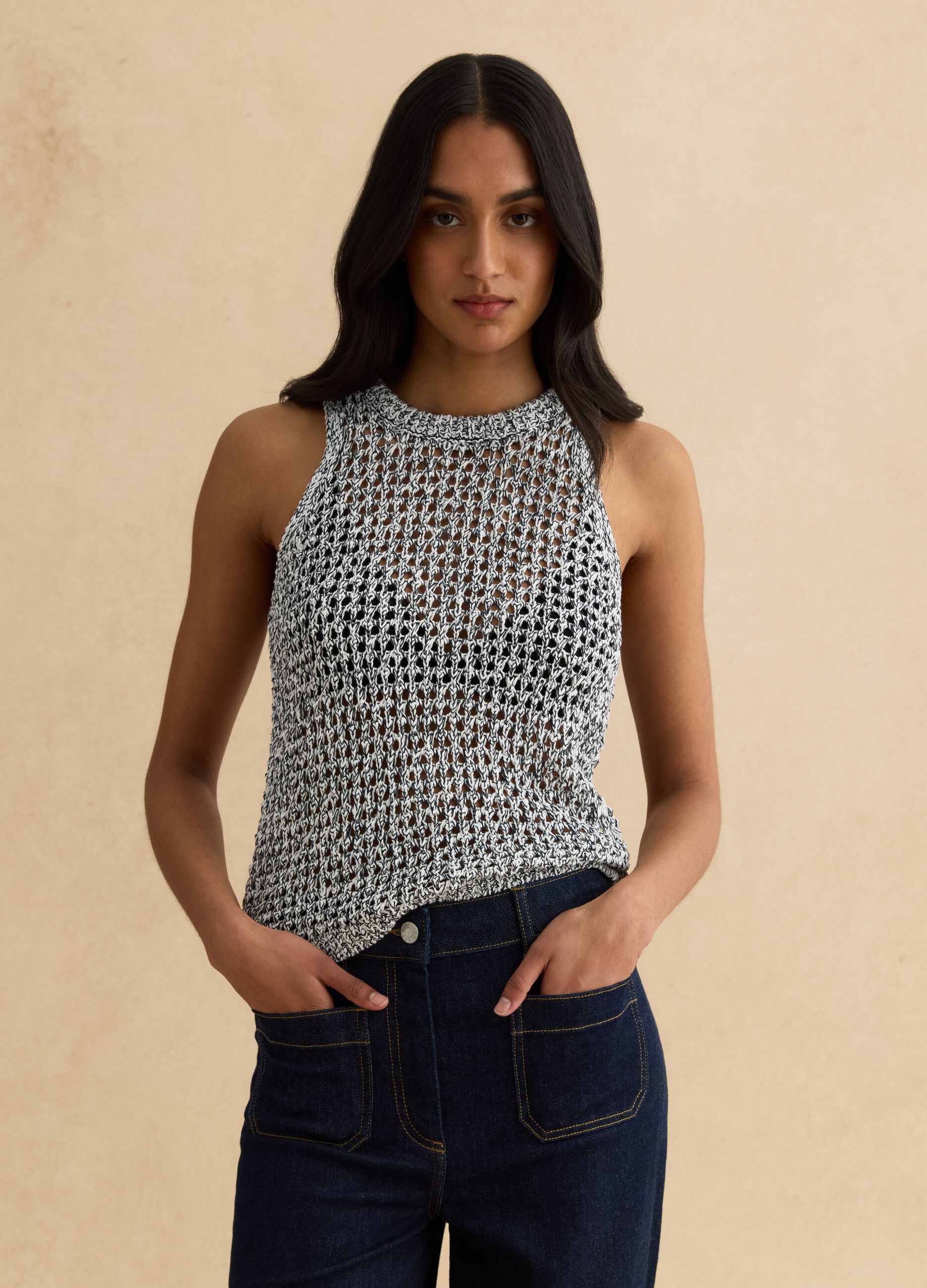 &Auml;rmelloses Oberteil mit mehrfarbigem Baumwollmix und regul&auml;rer Passform im Strickdesign