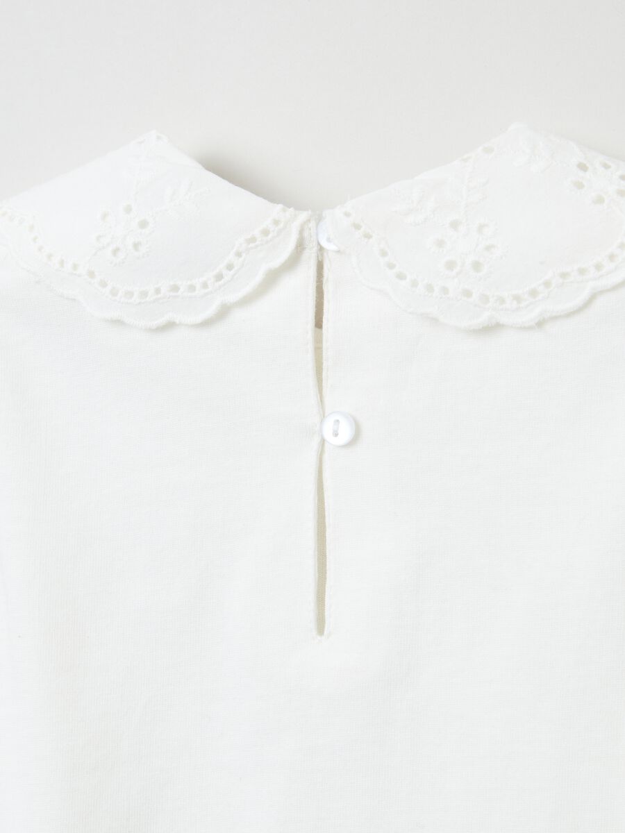 T-shirt with broderie anglaise and long sleeves_2