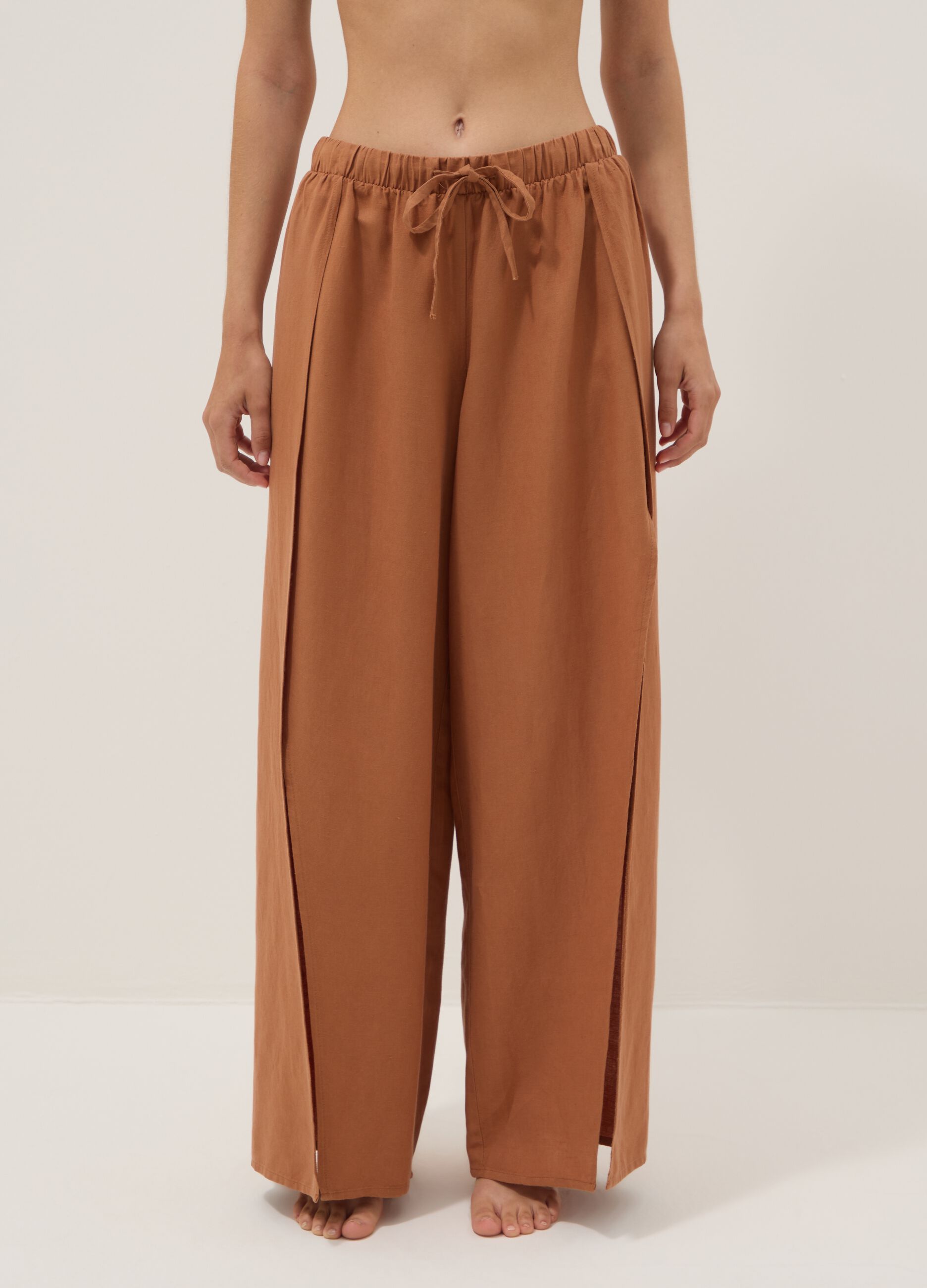 Brown wide-leg linen and viscose-blend trousers