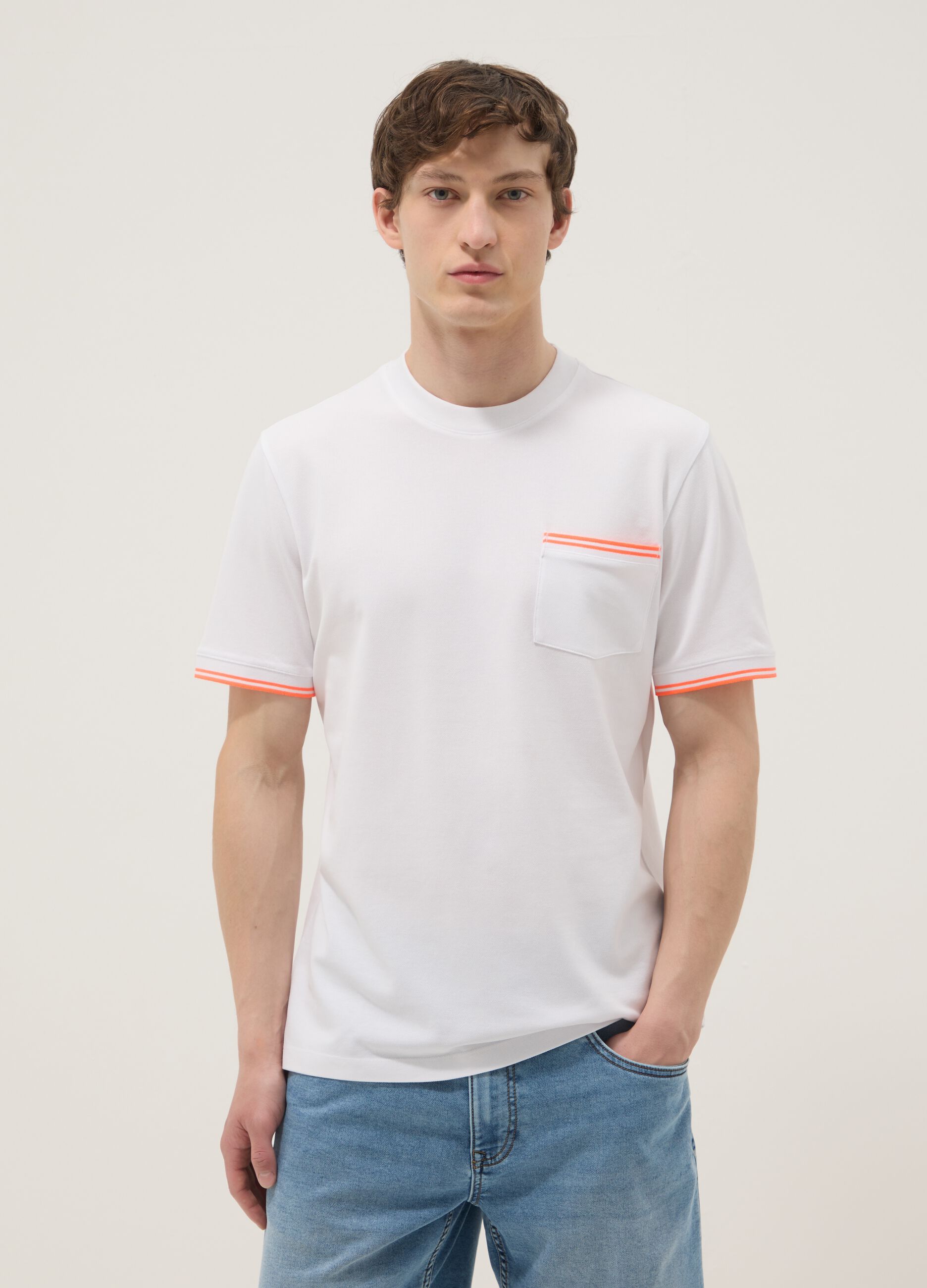 White stretch cotton T-shirt with chest pocket