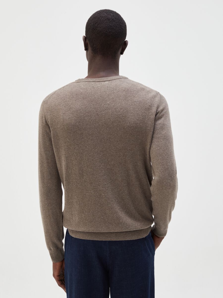 Round neck pullover in viscose and cashmere wool_2