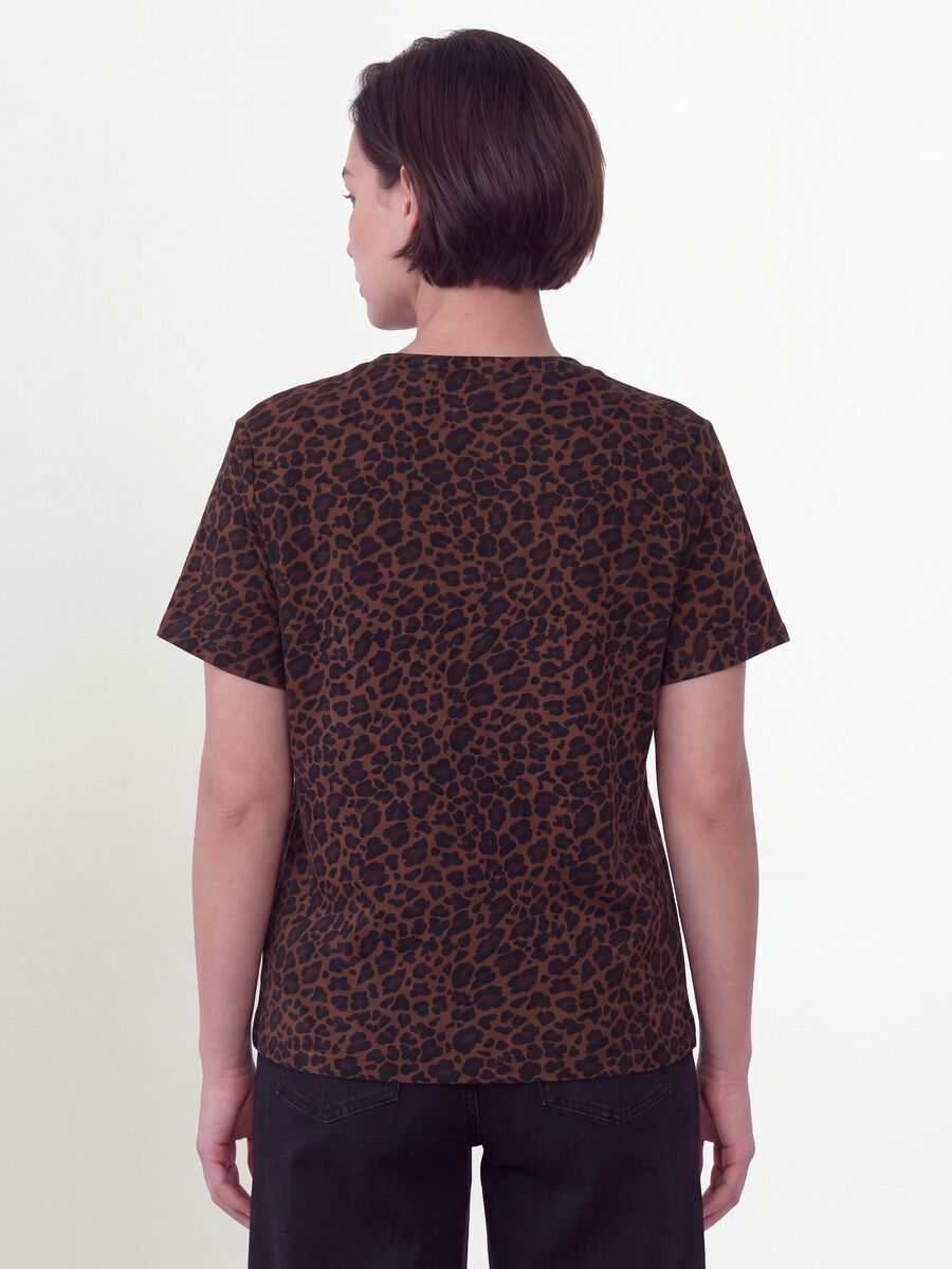 Brown pure viscose blouse with Mandarin collar and animal print, regular fit_2