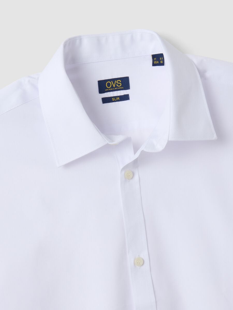 &Lambda;&epsilon;&upsilon;&kappa;ό slim fit &epsilon;ύ&kappa;&omicron;&lambda;&omicron; &sigma;&tau;&omicron; &sigma;&iota;&delta;έ&rho;&omega;&mu;&alpha; &pi;&omicron;&upsilon;&kappa;ά&mu;&iota;&sigma;&omicron; &mu;&epsilon; &kappa;&lambda;&alpha;&sigma;&iota;&kappa;ό &gamma;&iota;&alpha;&kappa;ά_6