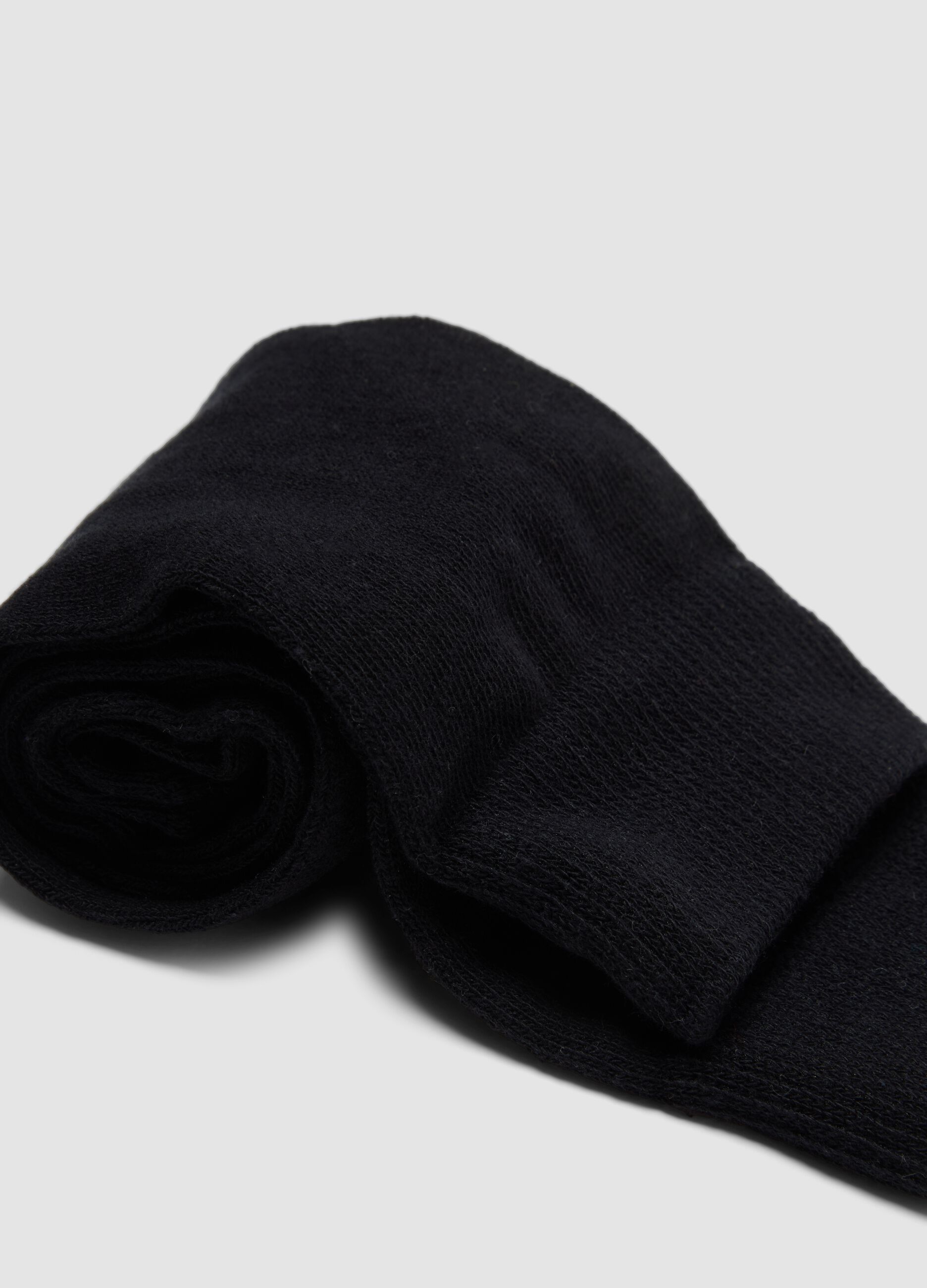 Pack of five black mid-calf socks in stretch organic cotton