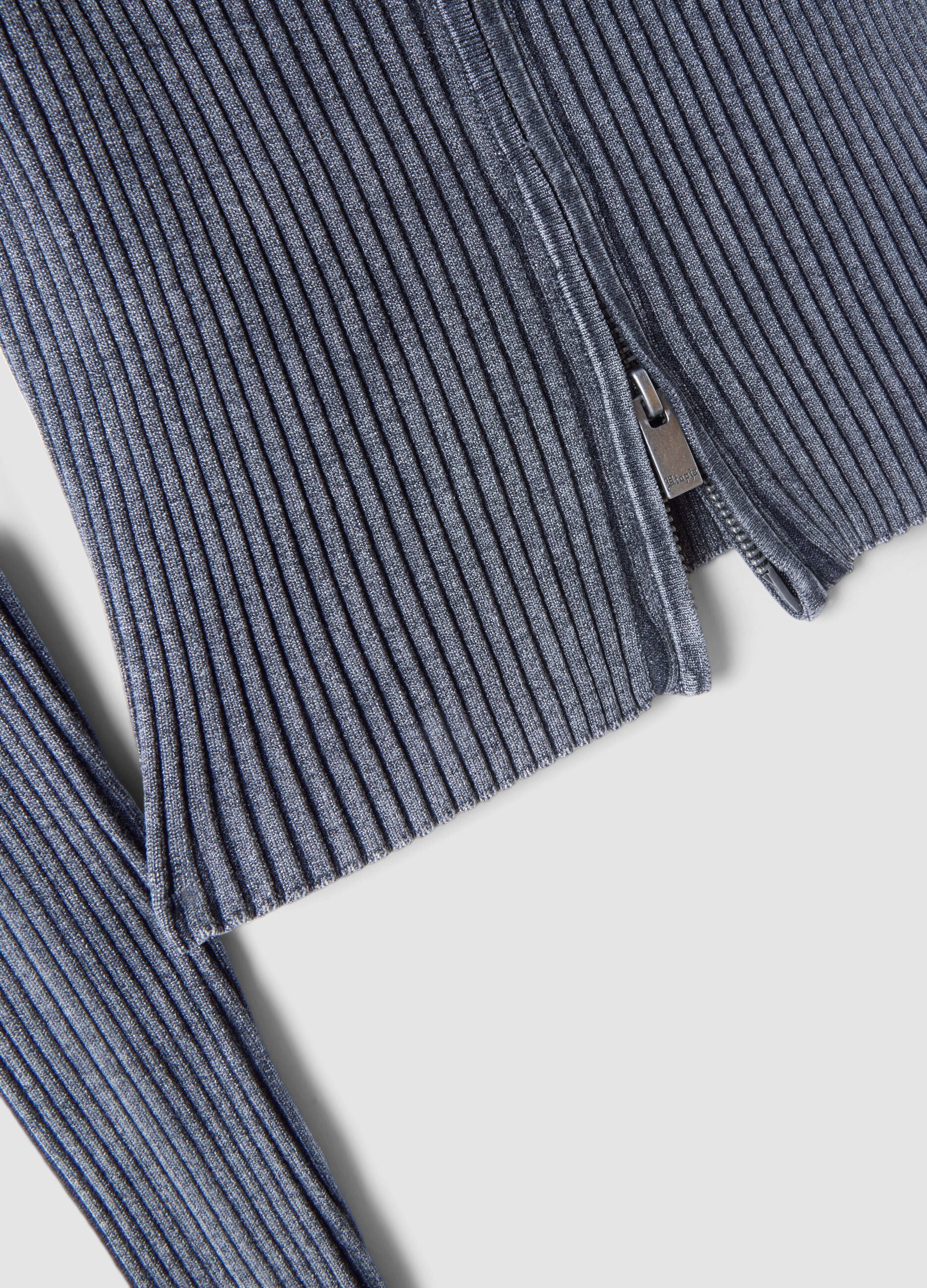 Gerippter Strick-Hoodie in Vintage-Grau