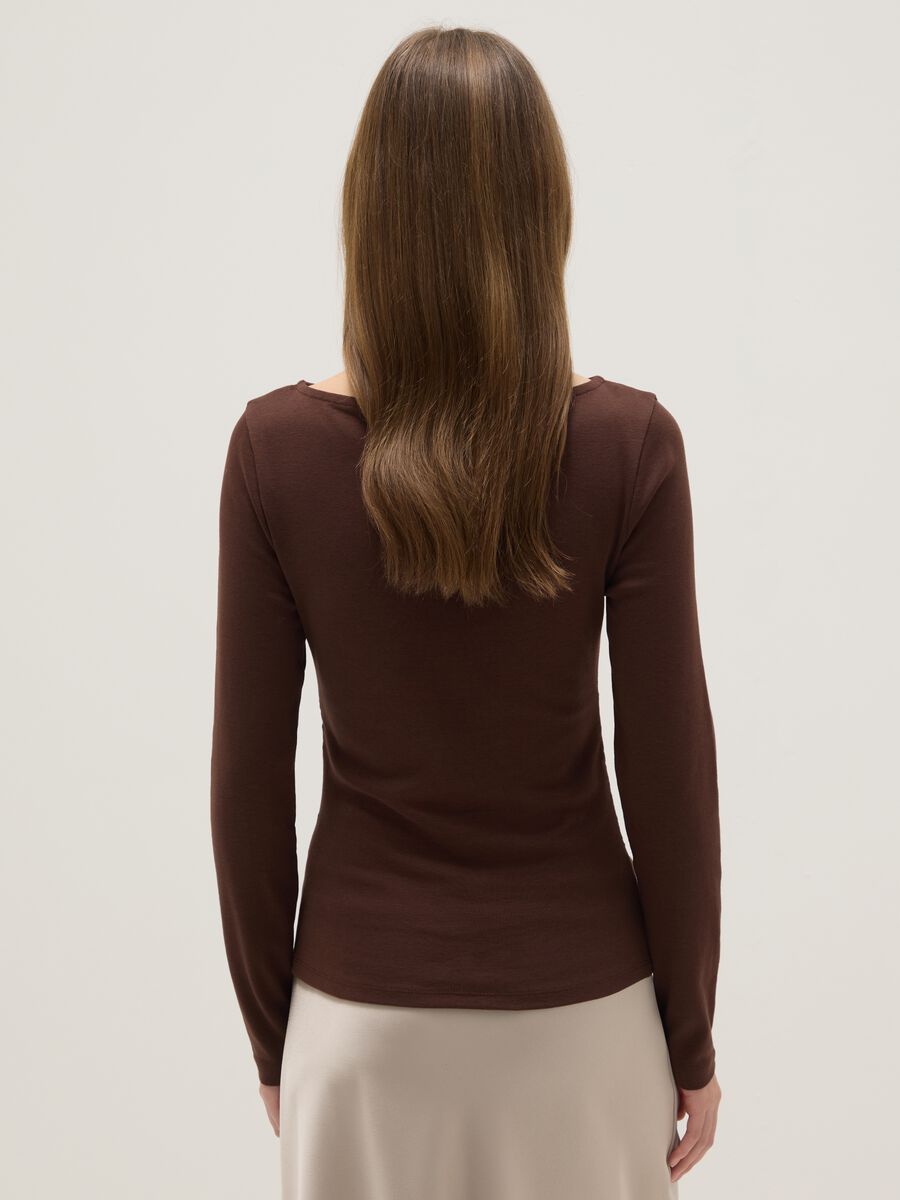 T-shirt de manga comprida castanha em algod&atilde;o puro ajuste regular_2