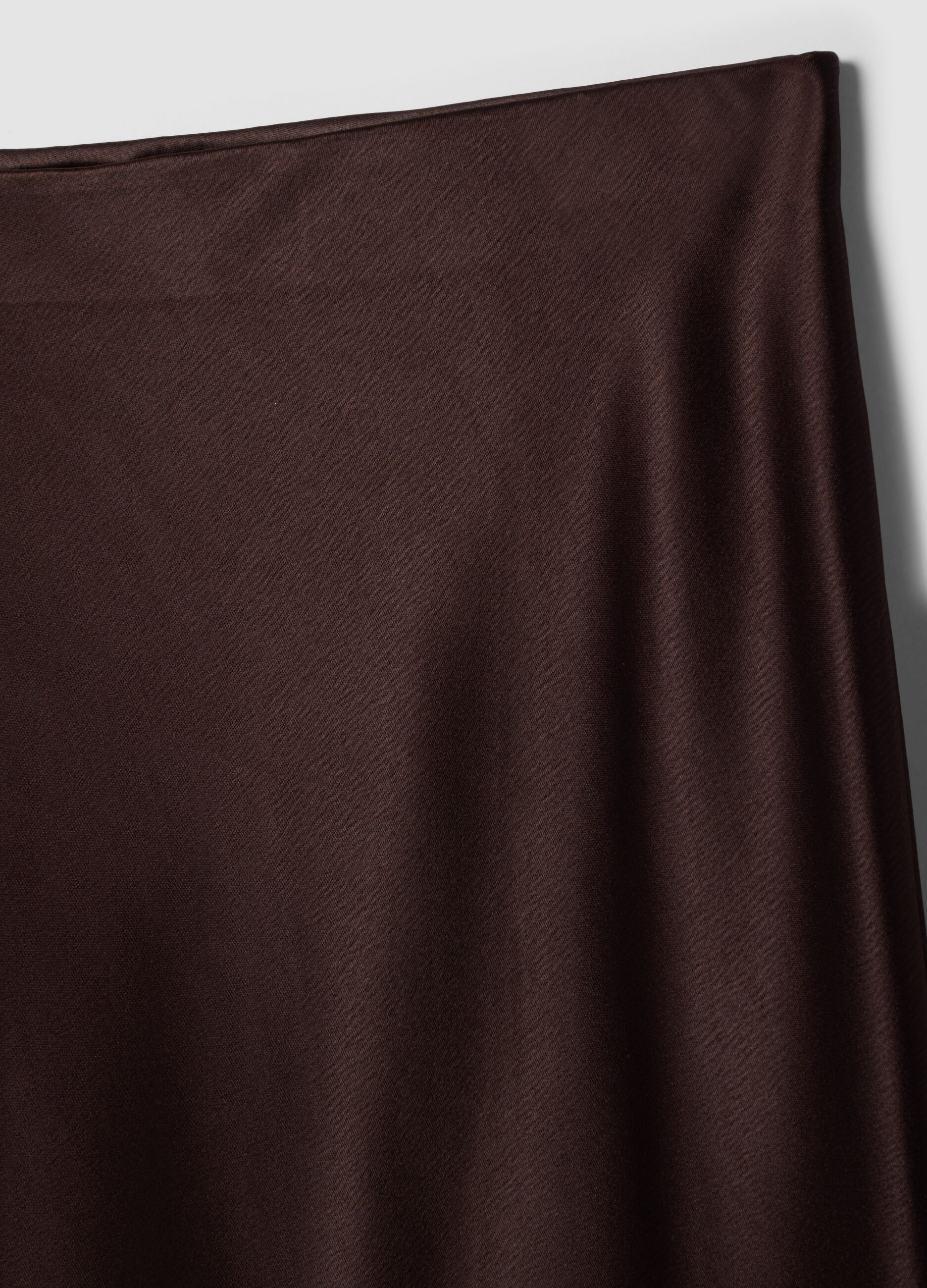 Brown satin midi skirt in stretch fabric