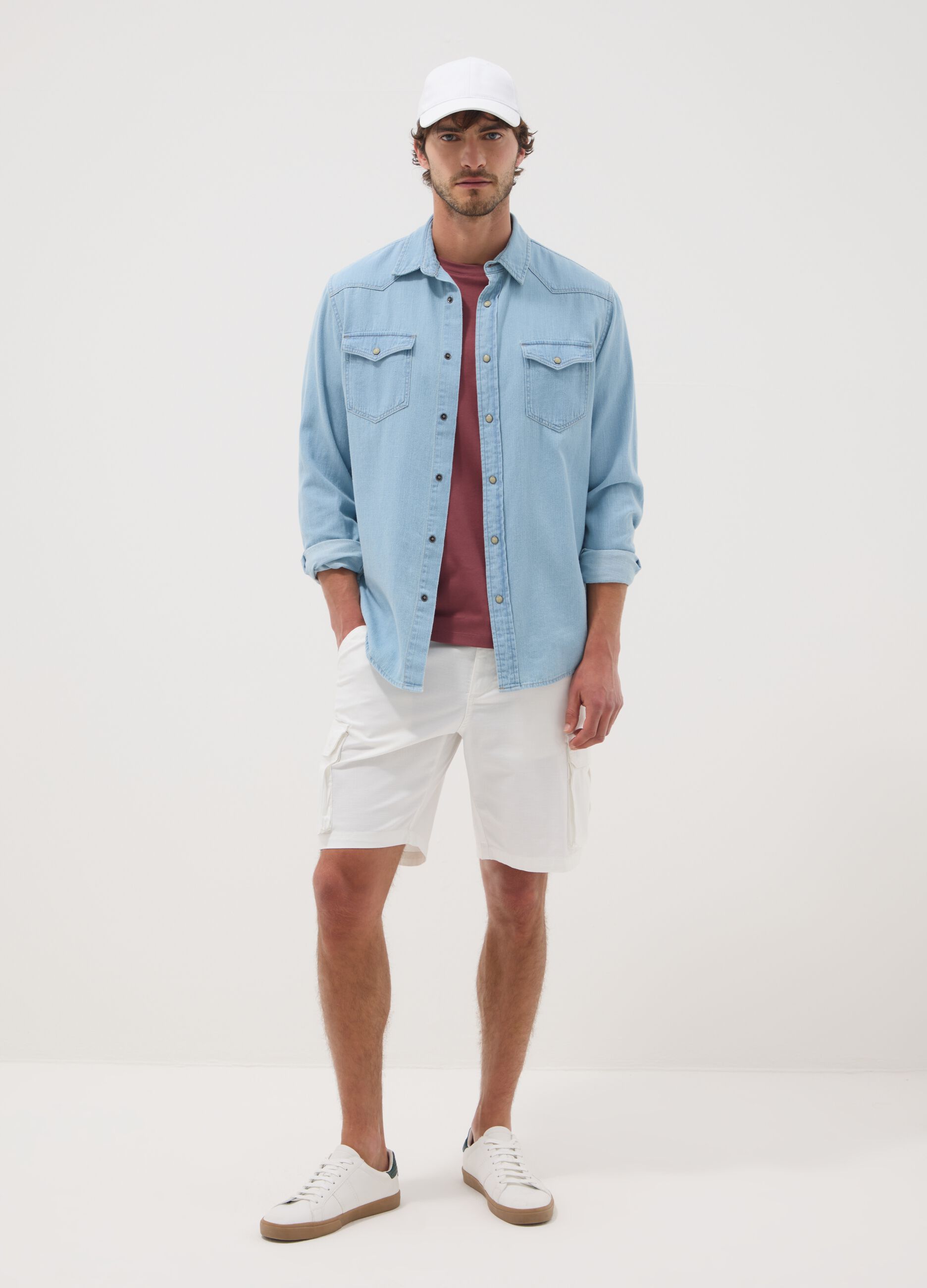 White stretch cotton cargo shorts