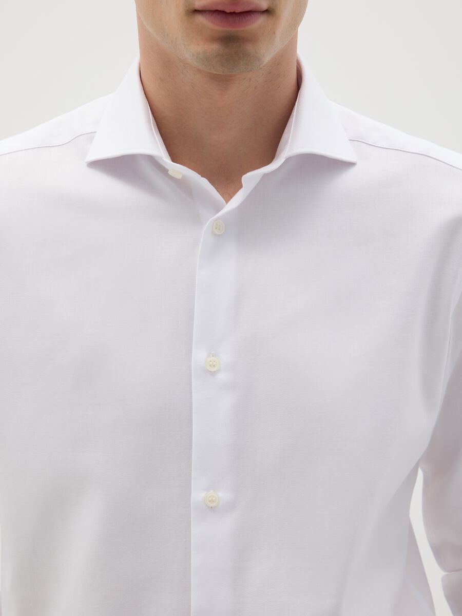 Men's white slim fit pure cotton shirt, easy iron_2
