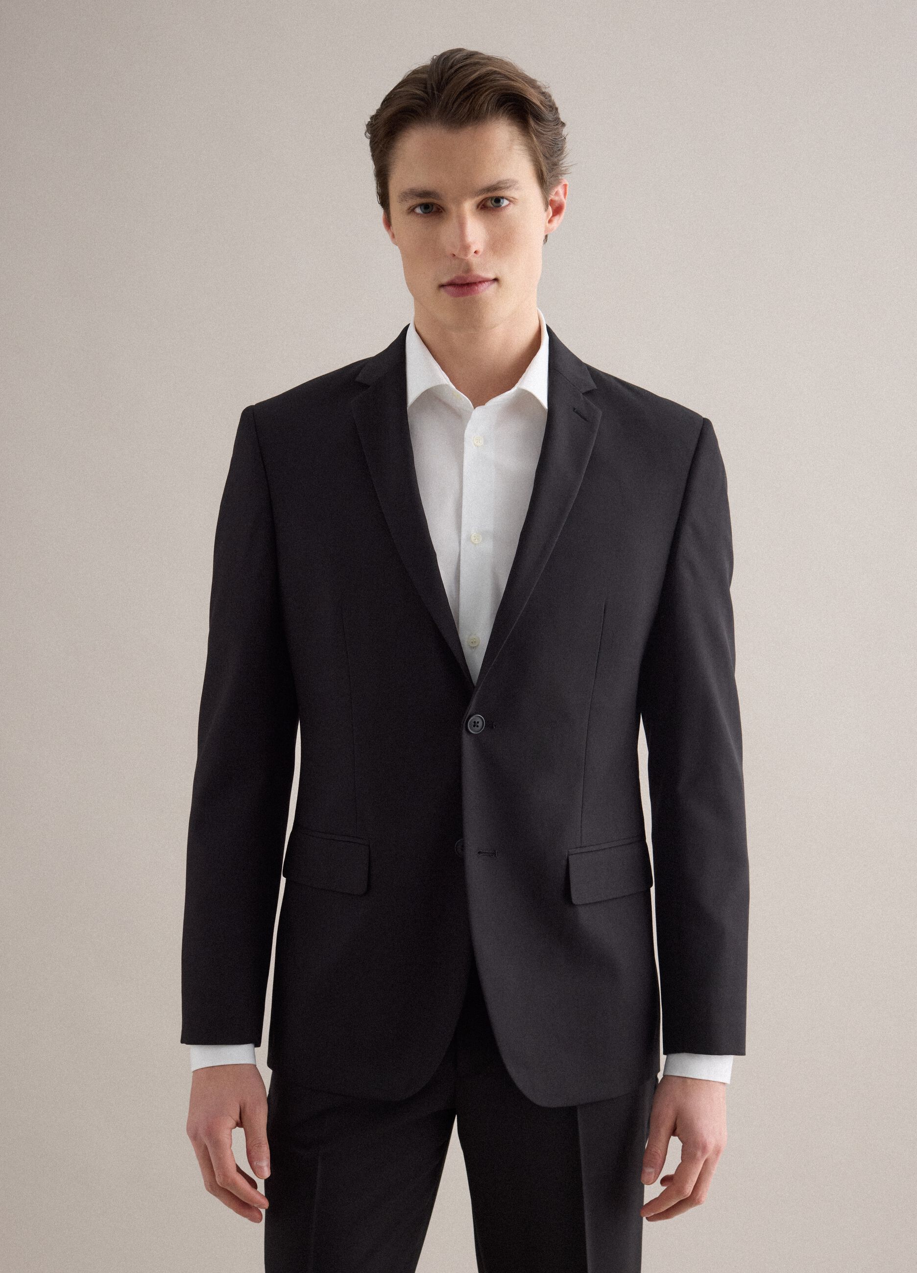 Black single-breasted slim fit blazer