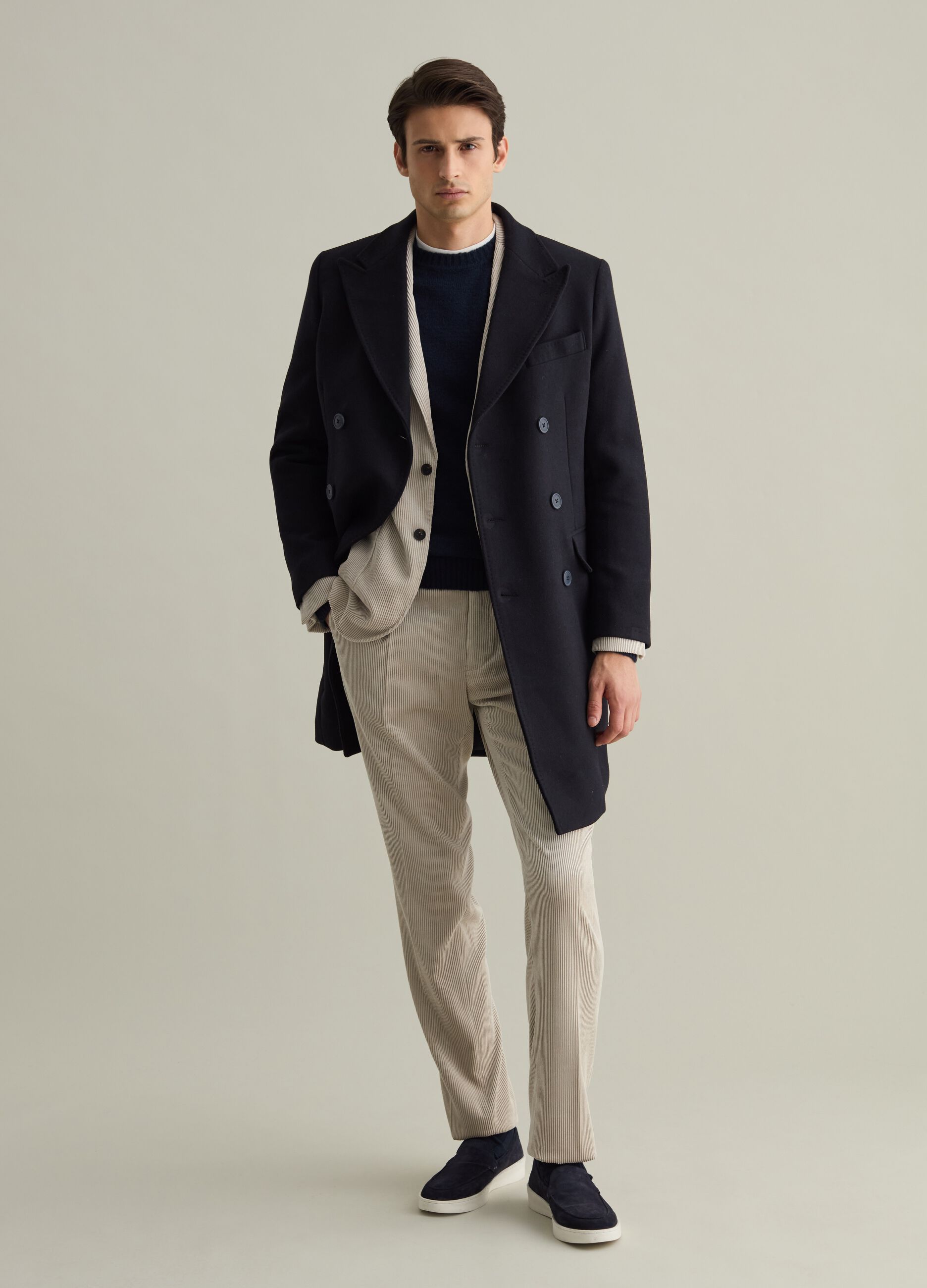 Contemporary long double-breasted coat