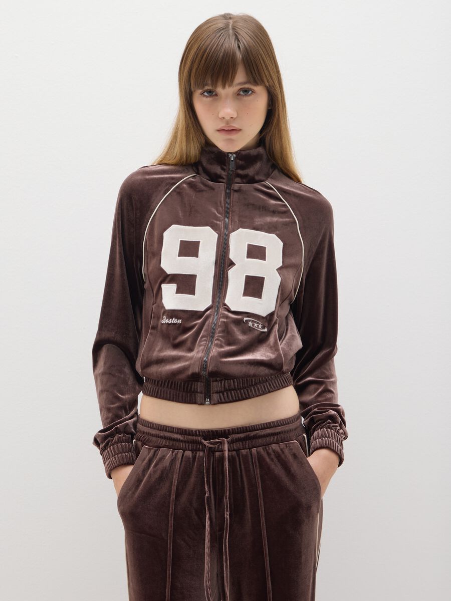 Brown Zip-Up Regular Fit Sweatshirt_1