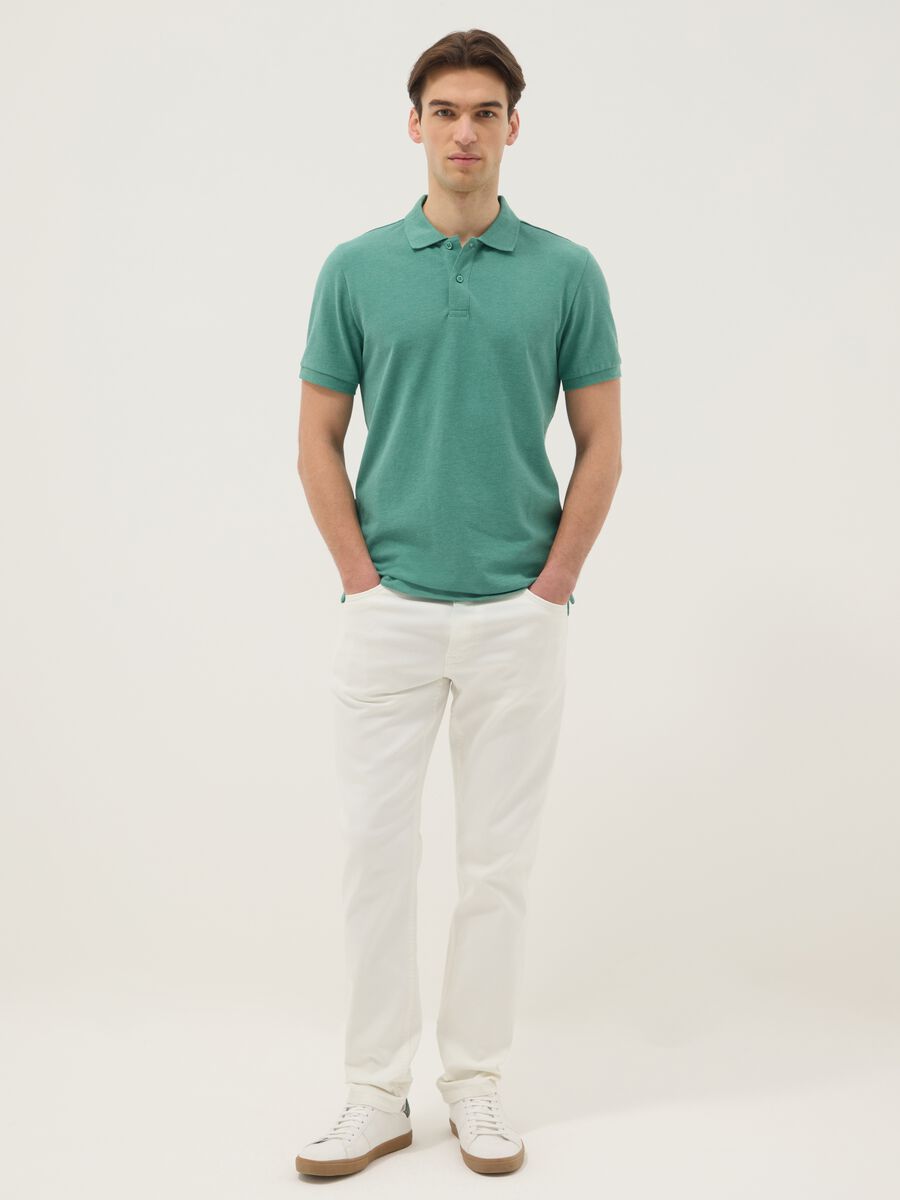 Gr&uuml;nes Poloshirt aus reiner Baumwolle mit kurzen &Auml;rmeln, Regular Fit_2