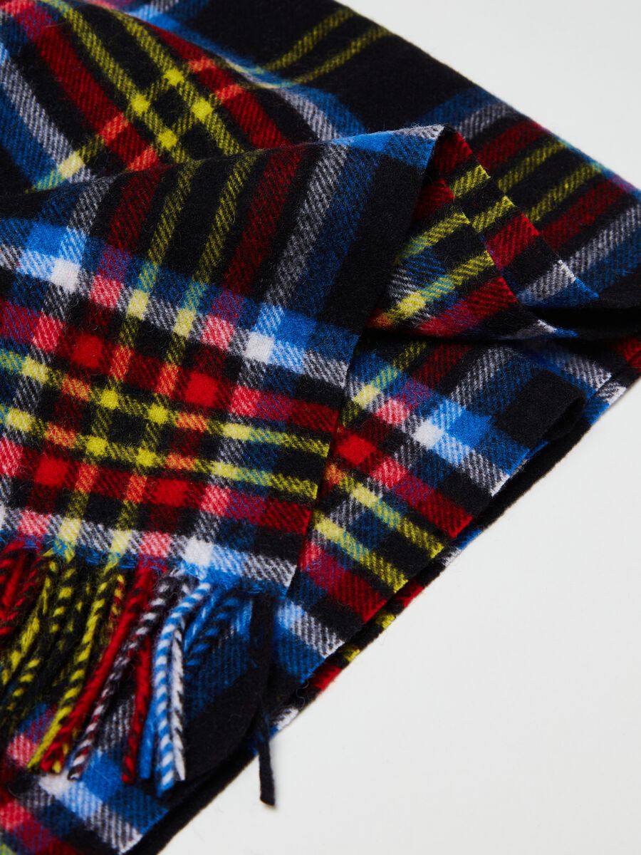Bufanda de lana estampado escocés_2