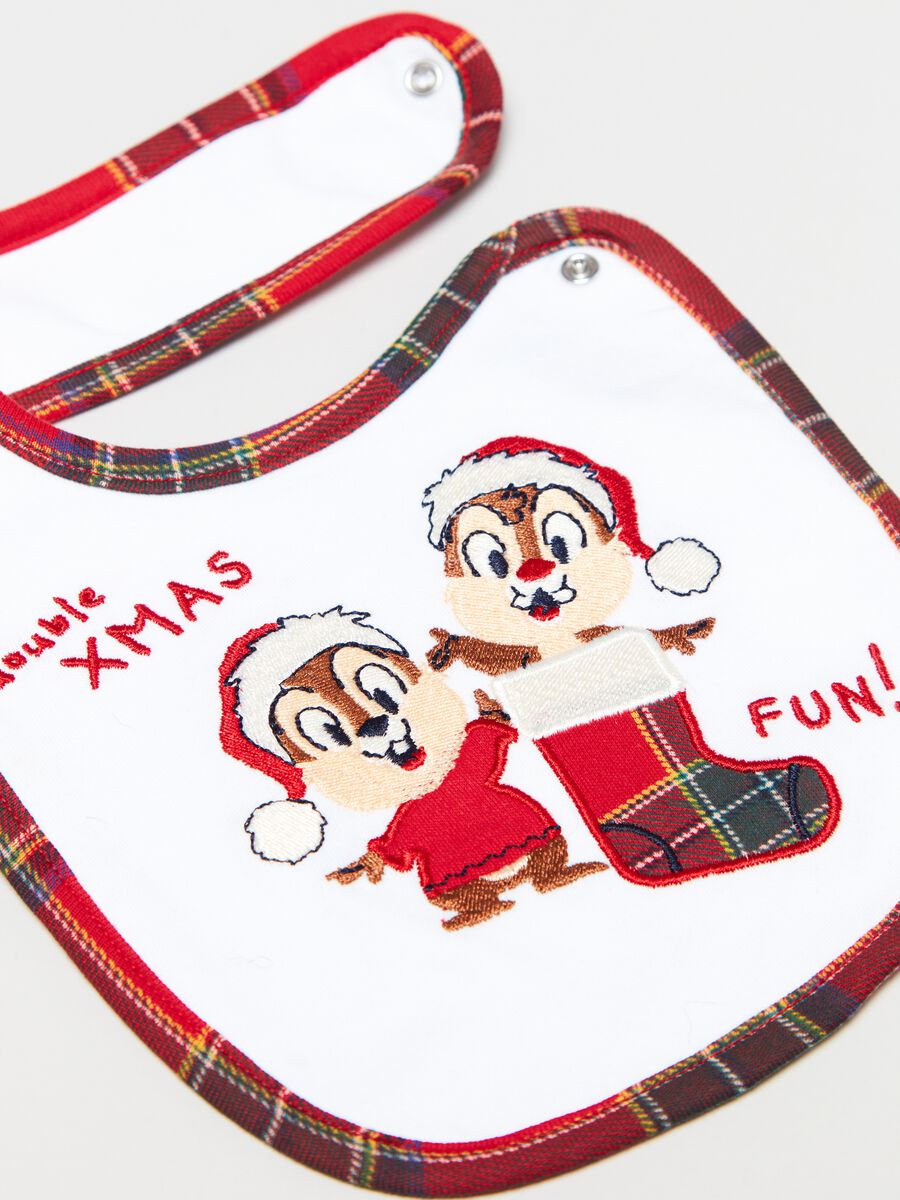 Christmas bib with Chip and Dale embroidery_2