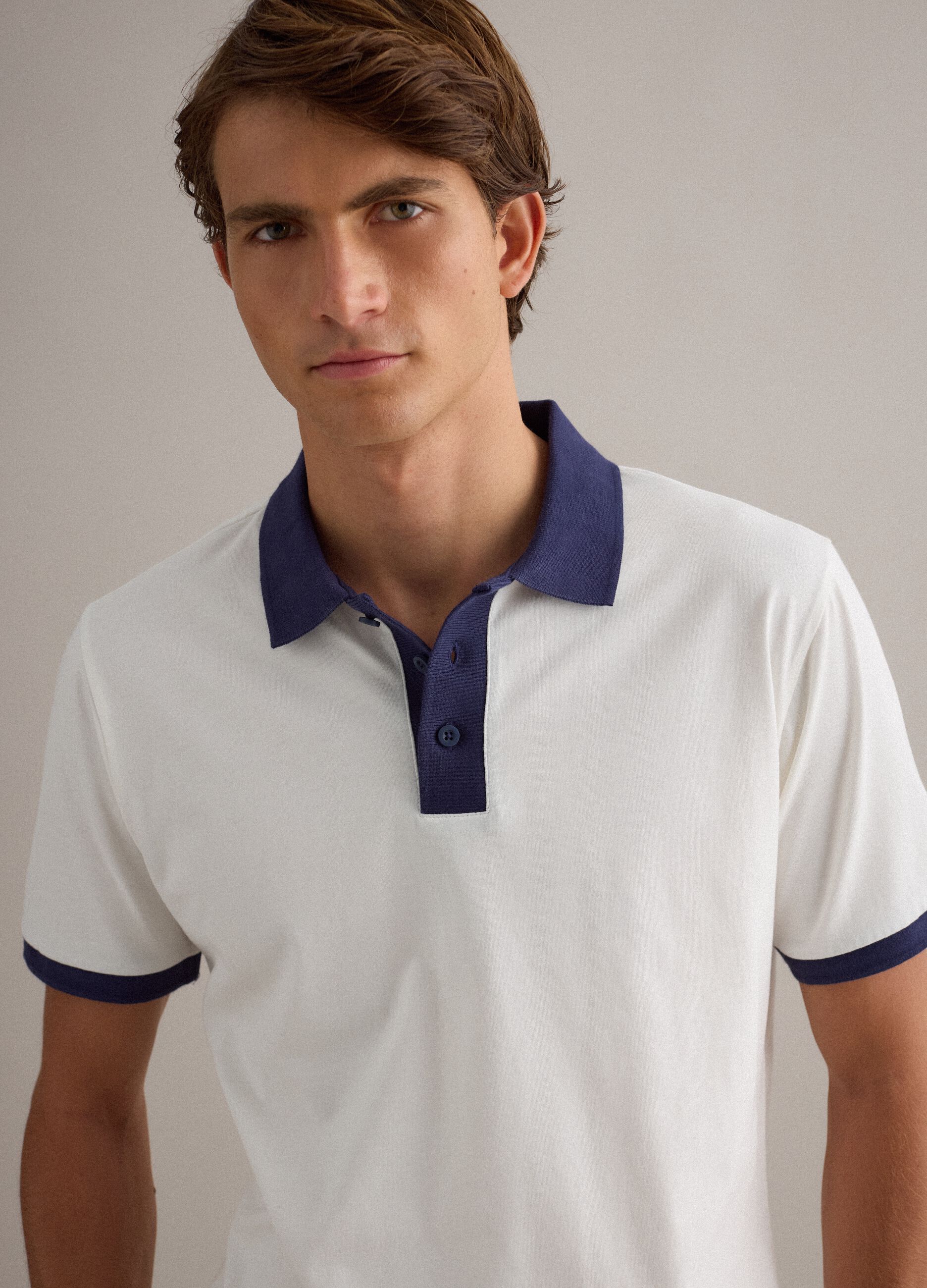 White pure cotton polo shirt with contrasting collar