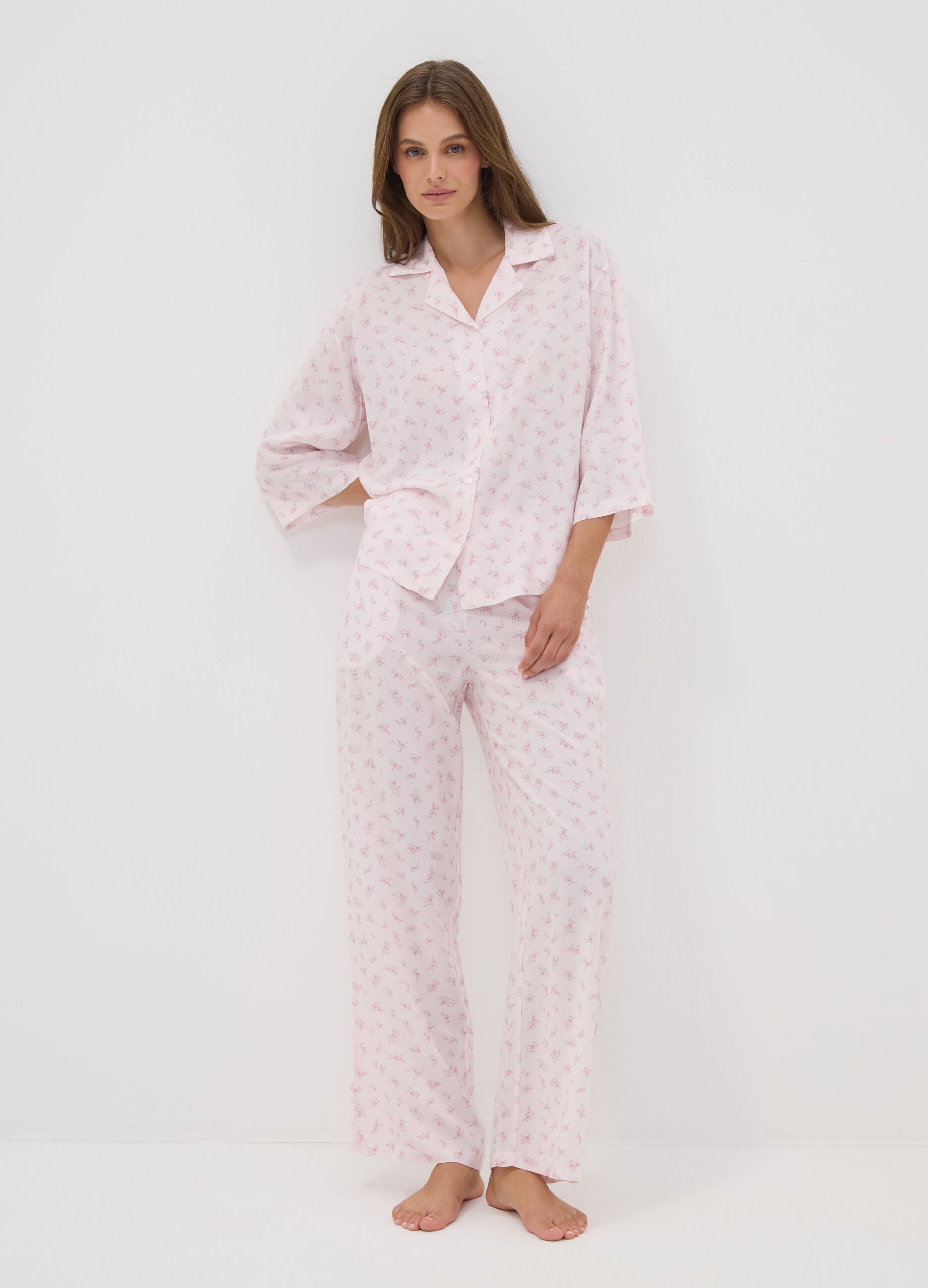Rosa Pyjamahose aus reiner Viskose mit Blumenmuster
