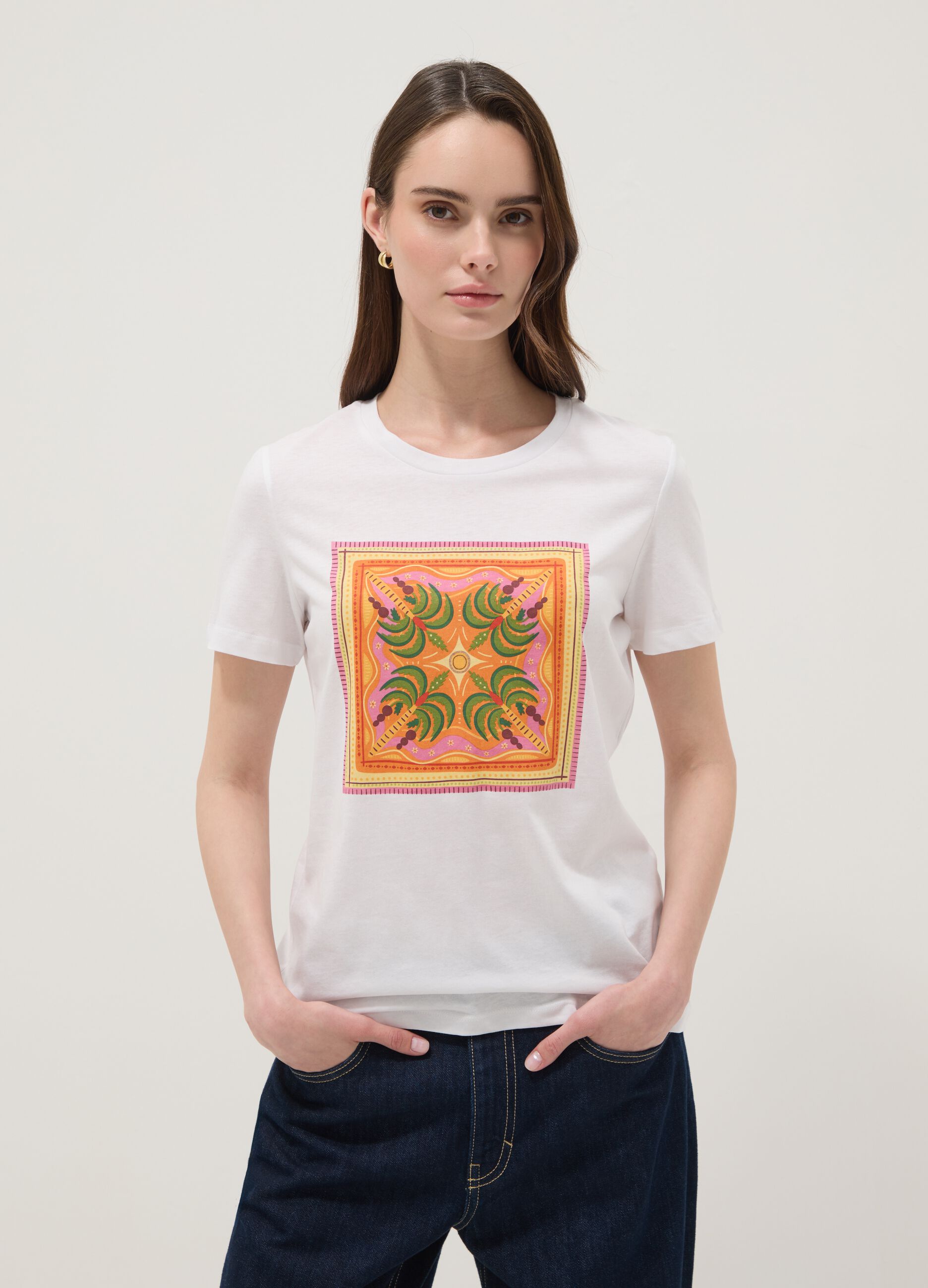White pure cotton T-shirt with front print