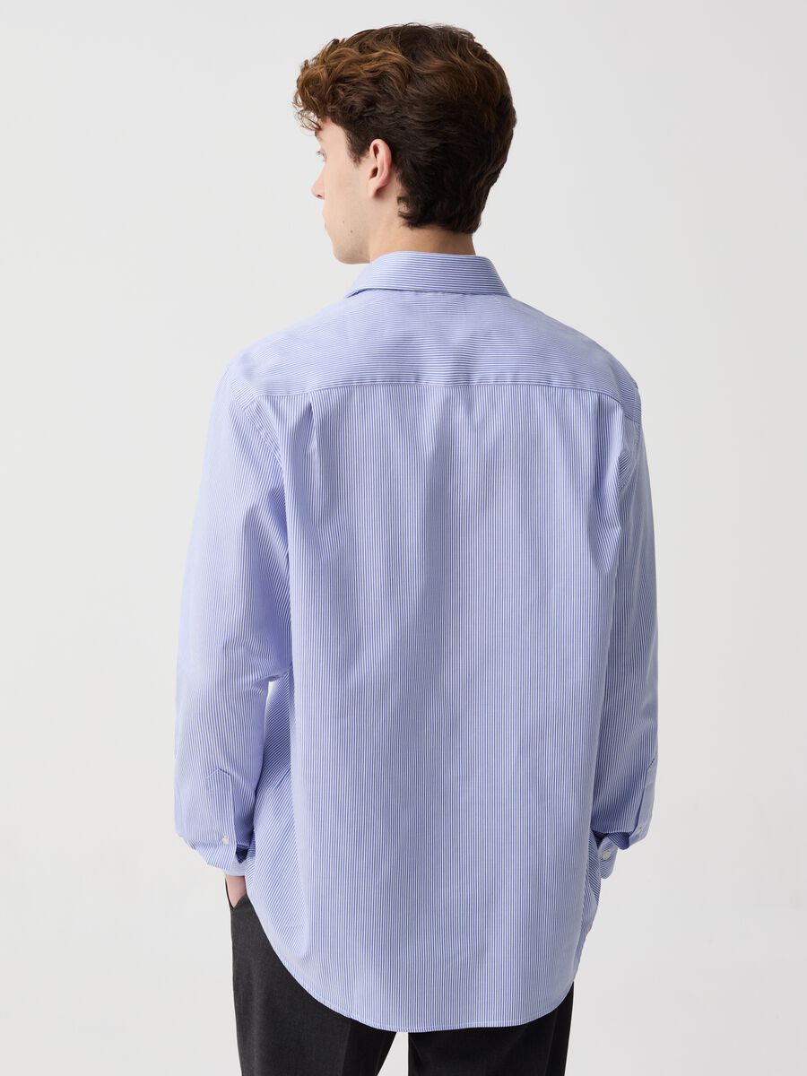 Camisa regular fit planchado fácil de algodón_2