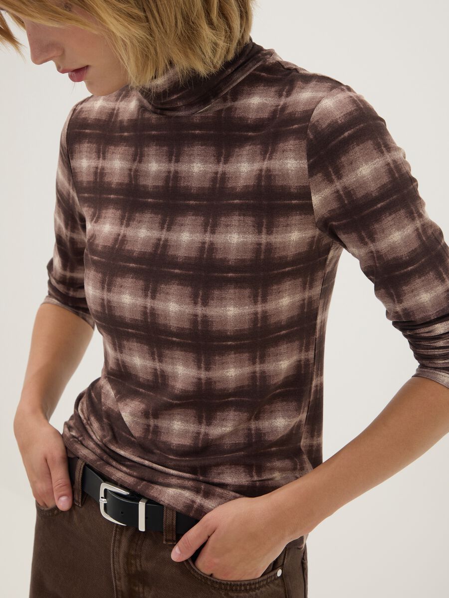 Brown stretch viscose crew-neck checked T-shirt_2