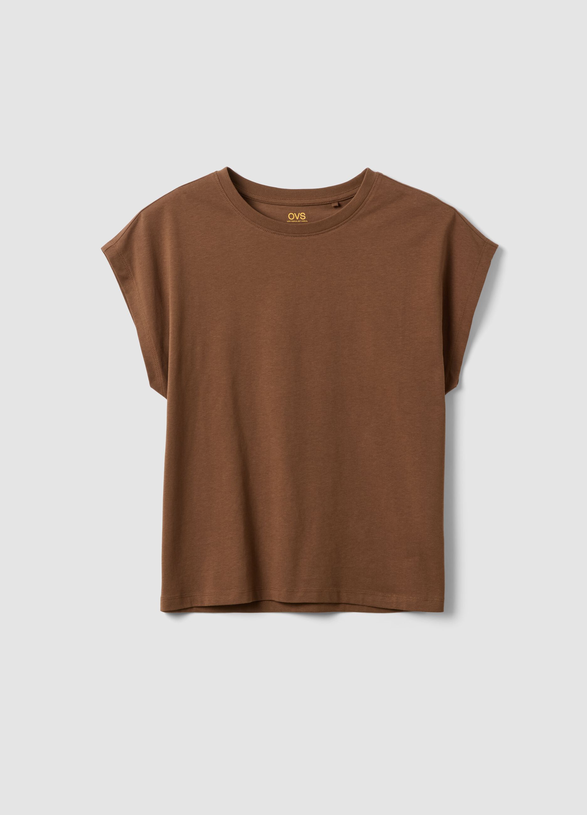T-shirt castanha em puro algod&atilde;o de manga curta, regular fit