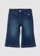Jeans flare blu in cotone elasticizzato con bottone orsetto per bimba_0