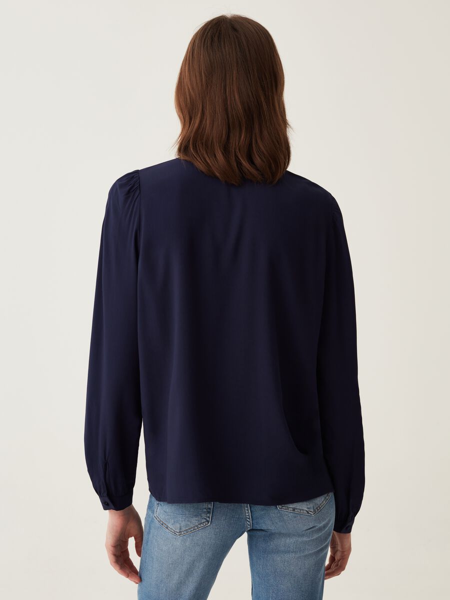Long-sleeved blouse in viscose_2