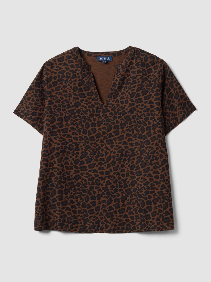 Braune Bluse aus reiner Viskose mit Stehkragen und Animal-Print, Regular Fit_0