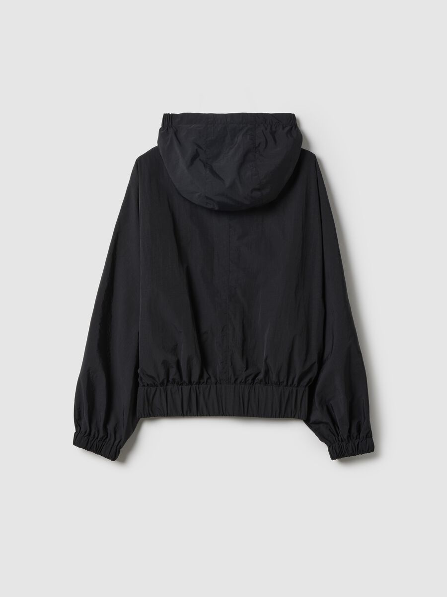 Girls' regular fit lightweight black jacket with zip and hood_4