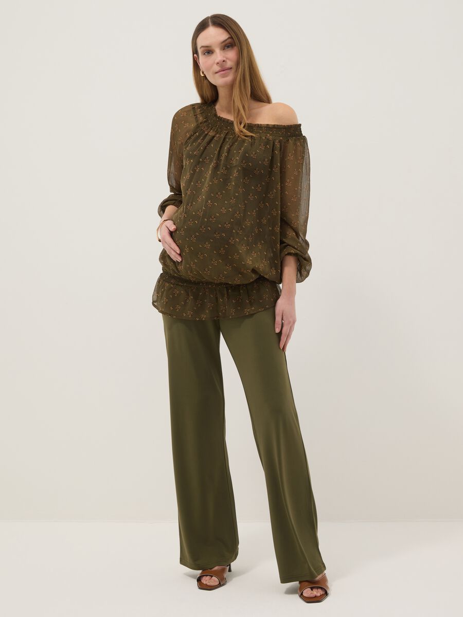 Green relaxed fit maternity trousers in stretch fabric_0