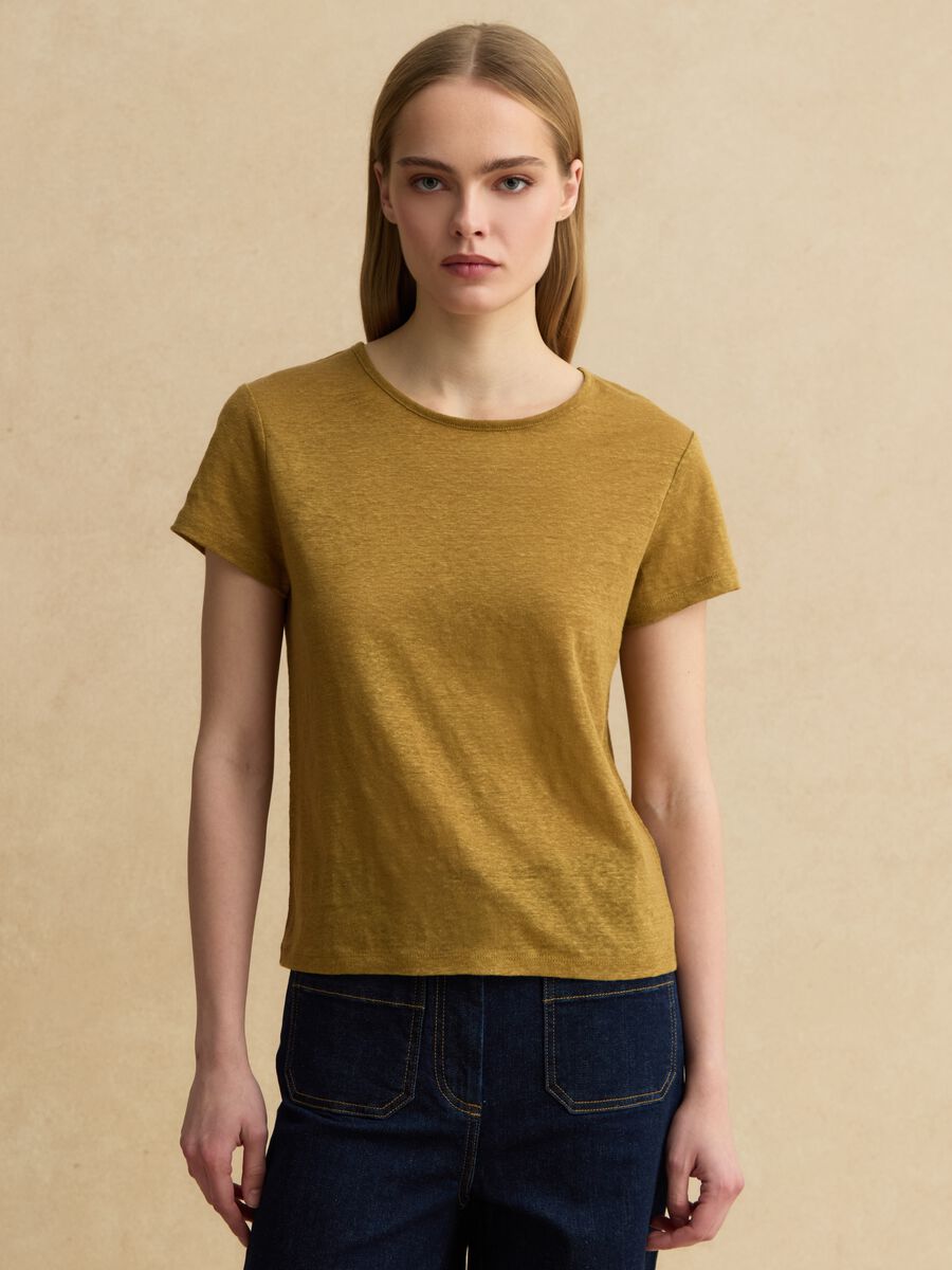 Camiseta verde de manga corta en lino puro, corte regular_1