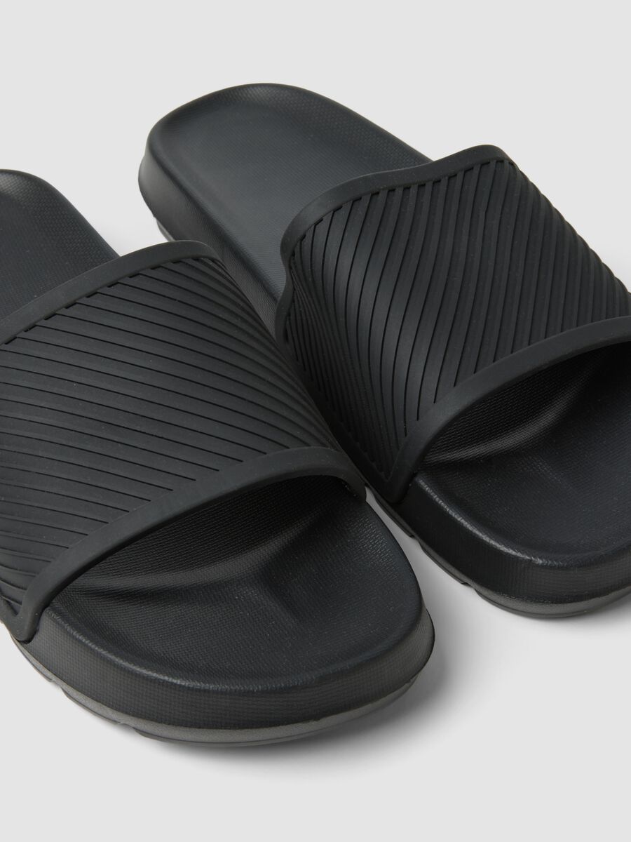 Black slider sandals_2