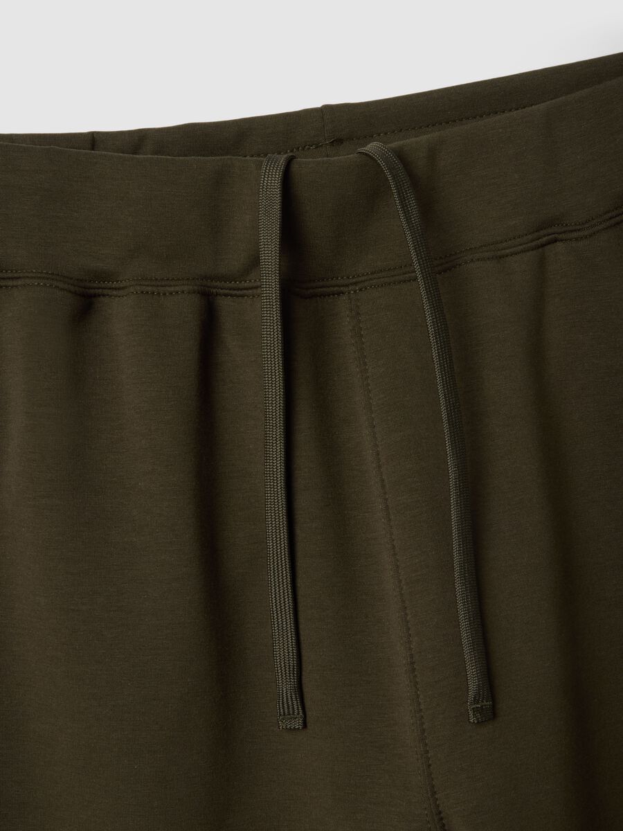 Pantaloni jogger in misto cotone marroni regular fit_1