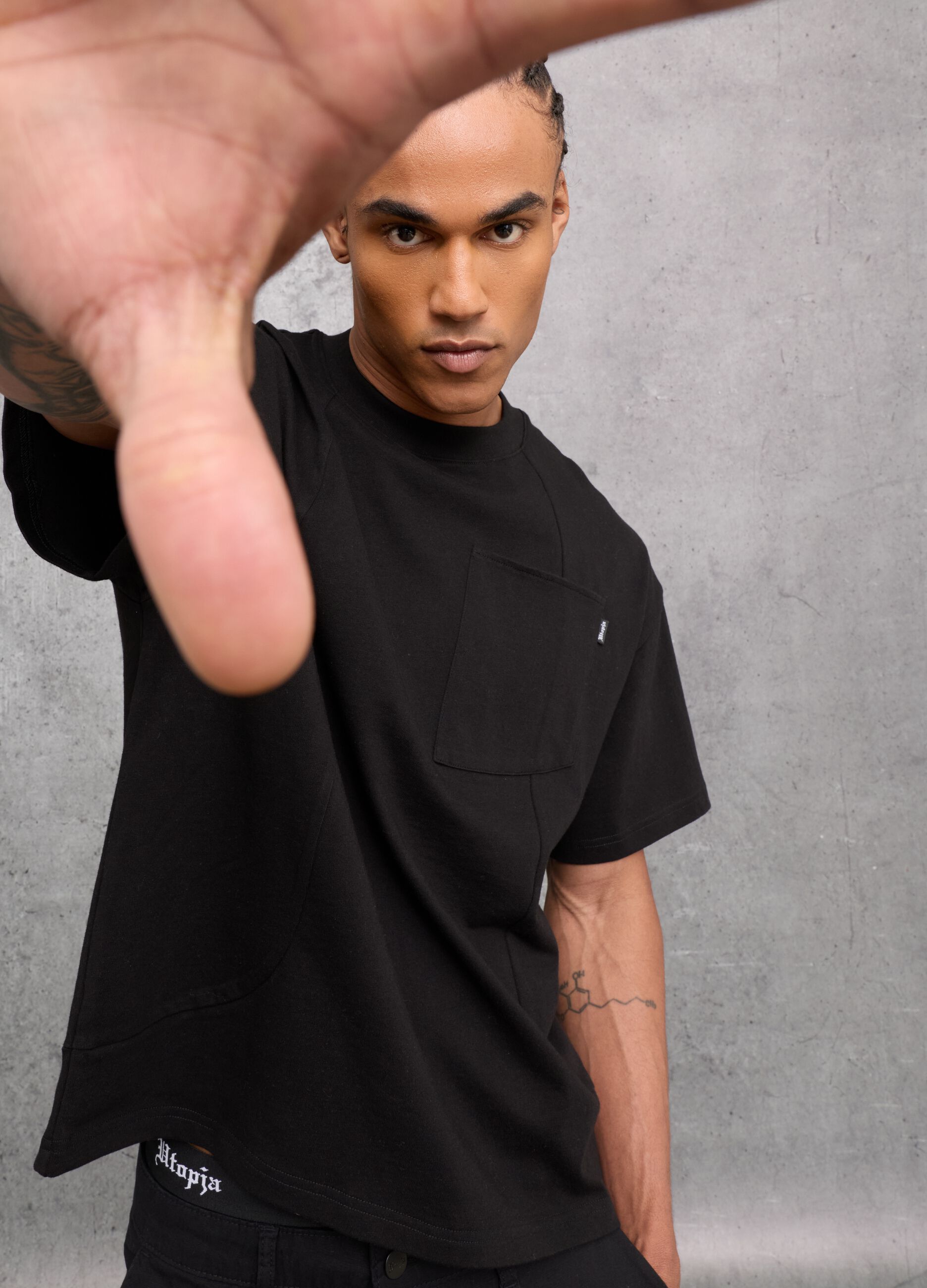 Graphic Pocket T-shirt Black